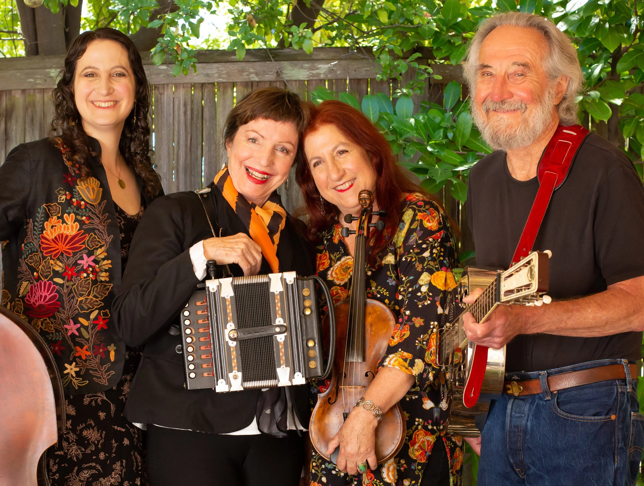 P﻿ictured: Ann Savoy with Thompsonia