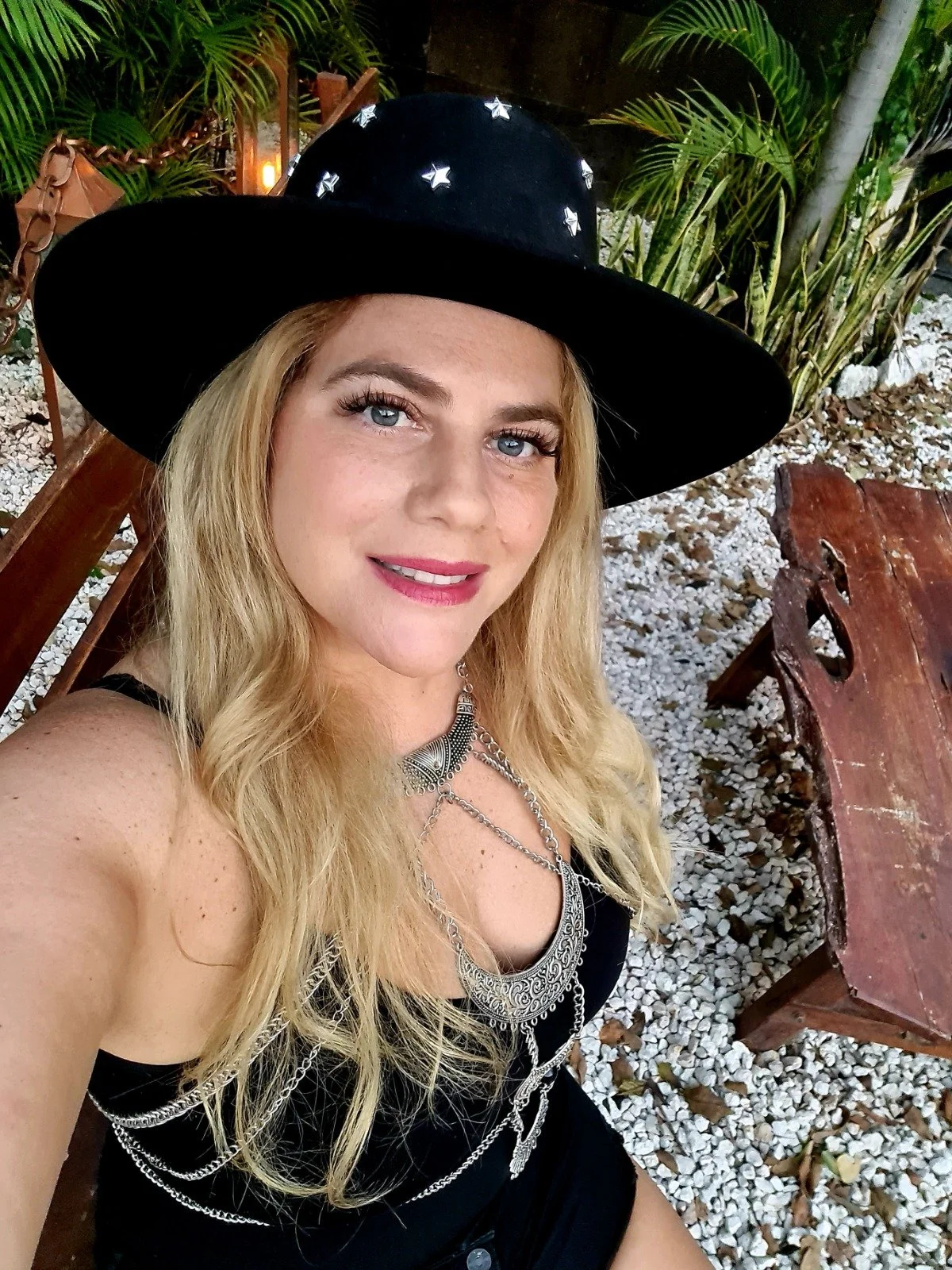 WhatsApp Image 2023-04-24 at 14.27.41.jpg