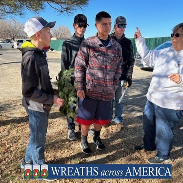 Pat Whitten with claybreakers volunteers for Wreaths across America. Ben Hallquist, John Zulz, Brody Urquart and Wyatt Ricks.
