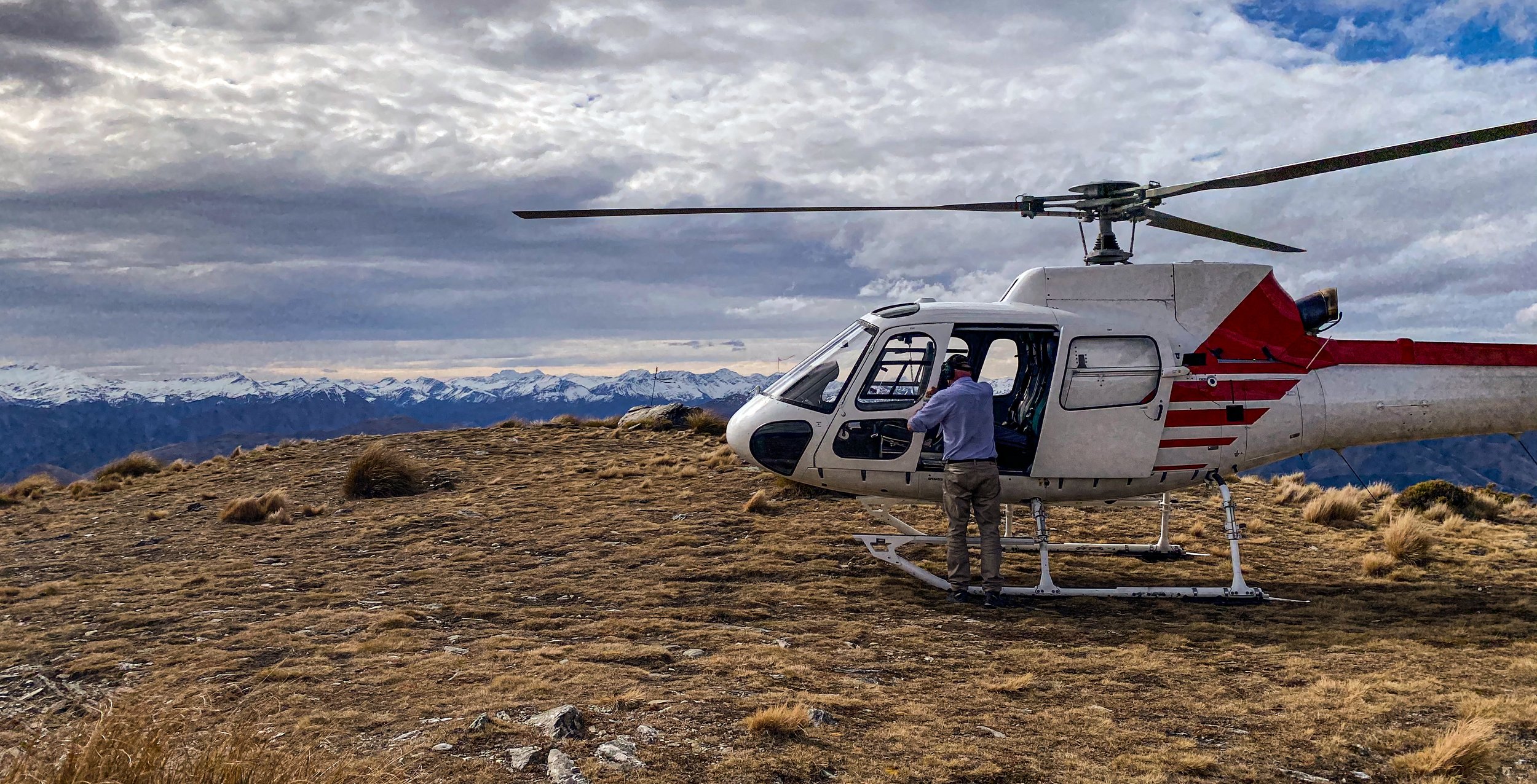 new-zealand-travel-guide-heli.jpg