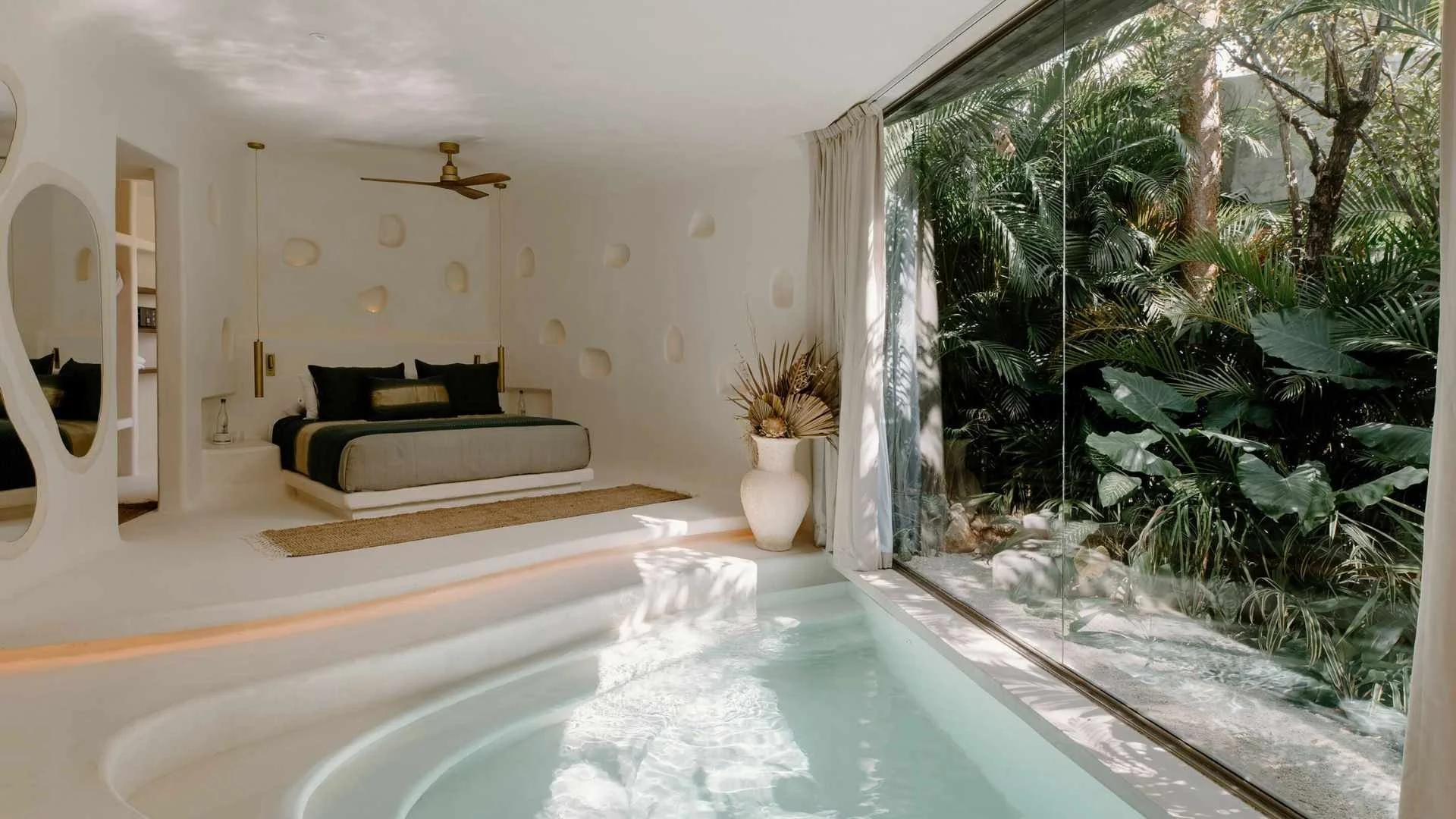 Chic Tulum Beach Club Outfits: A Style Guide