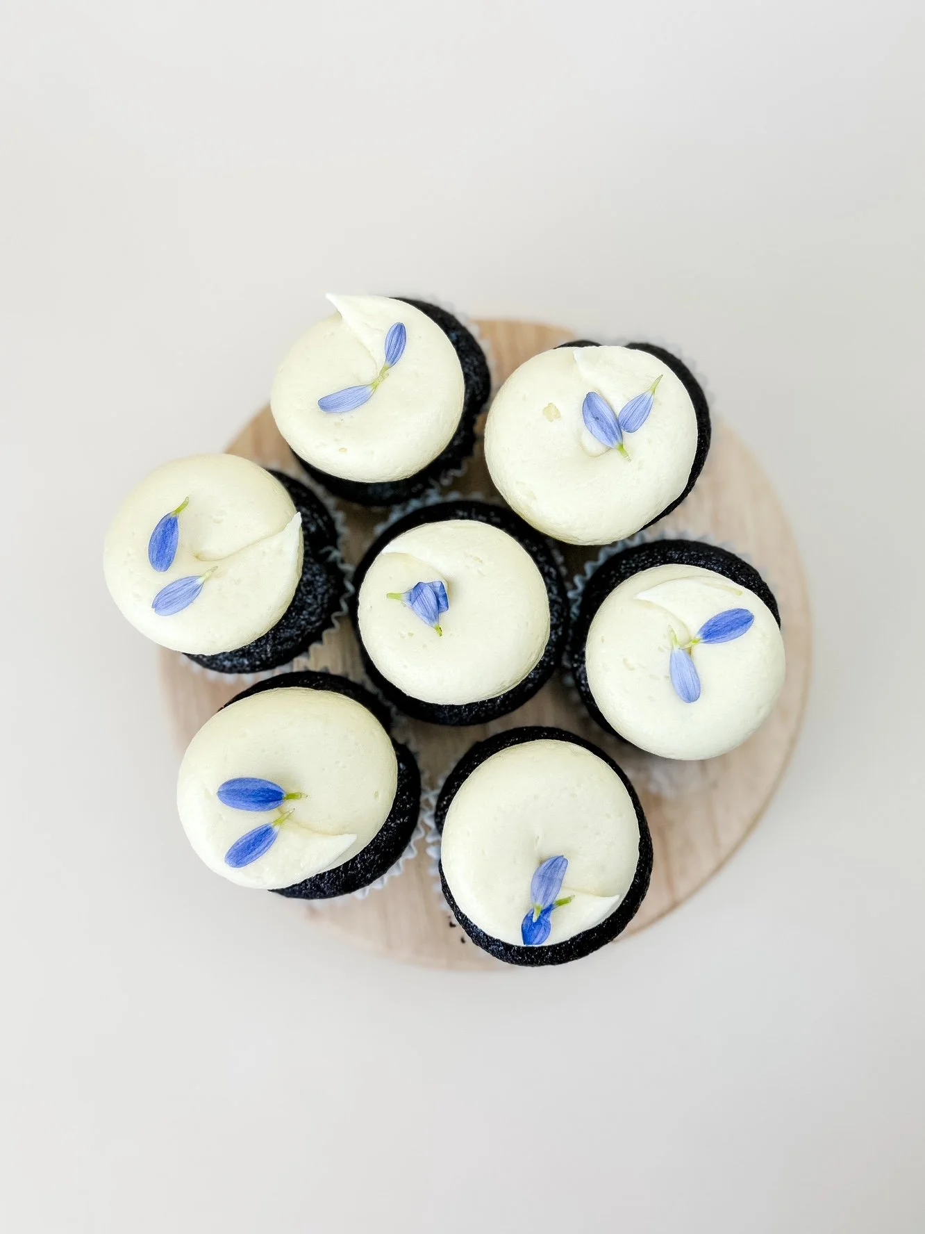 Cupcakes (6 varieties available)