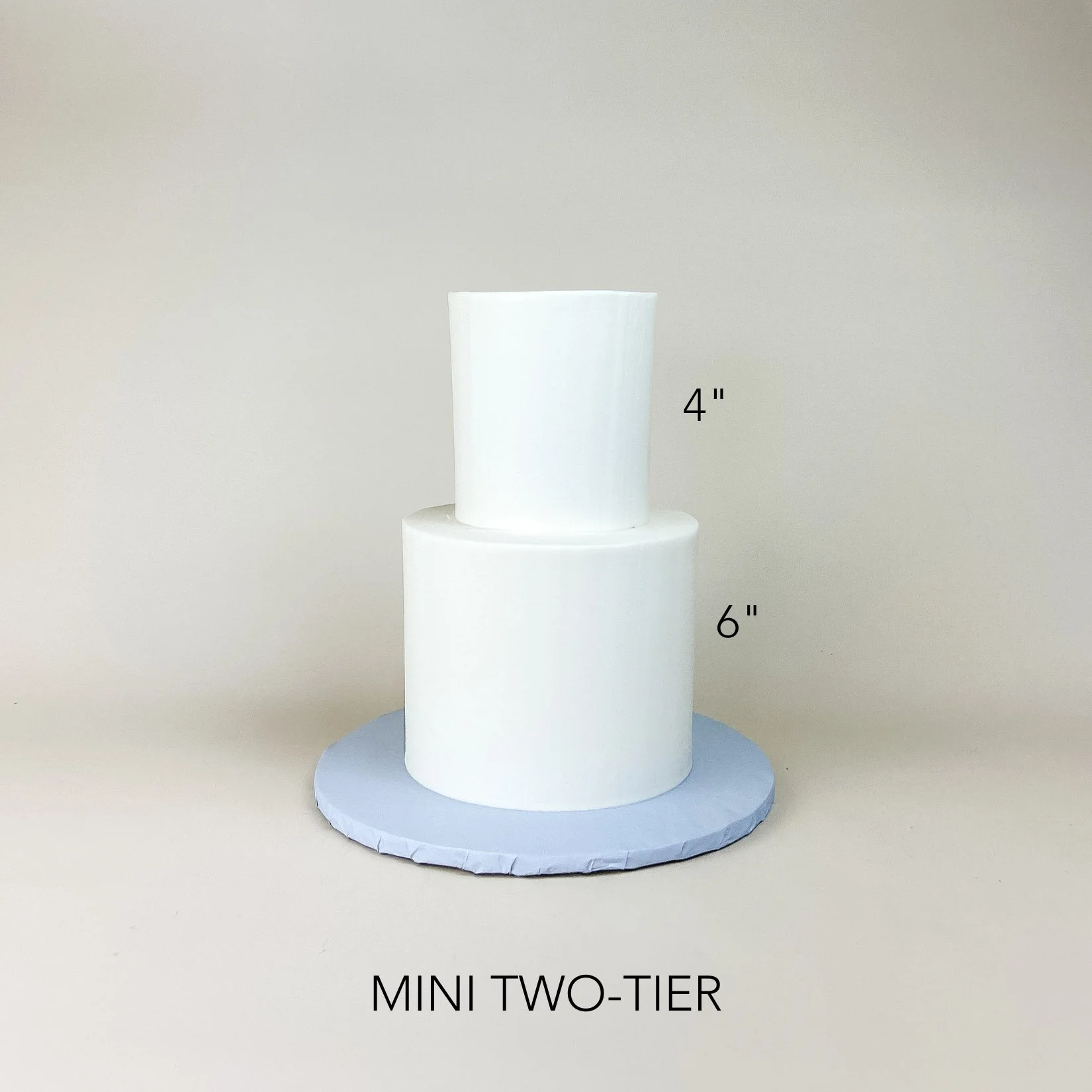 size reference of 4" and 6" tiered cake