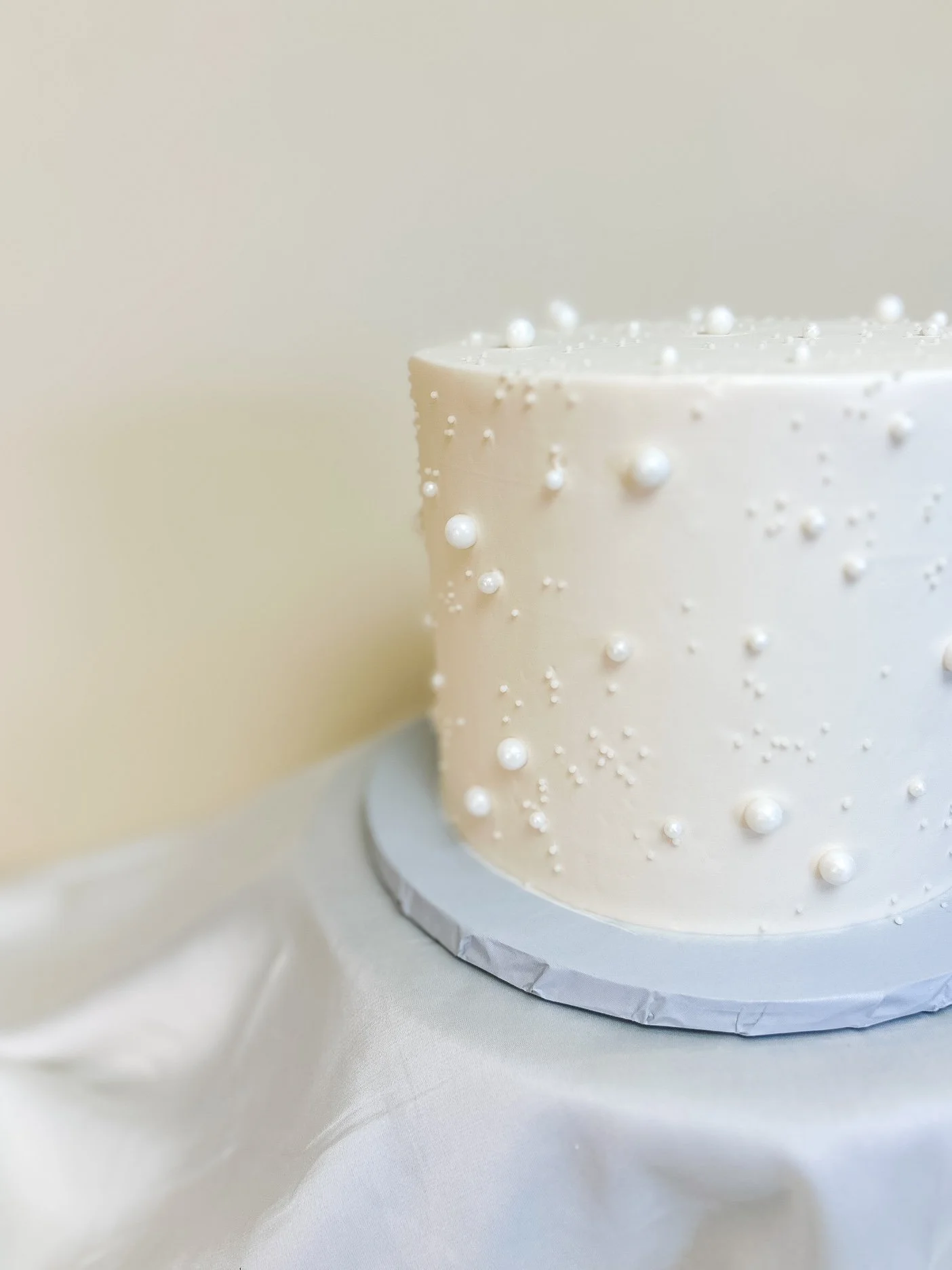close up of pearl cake