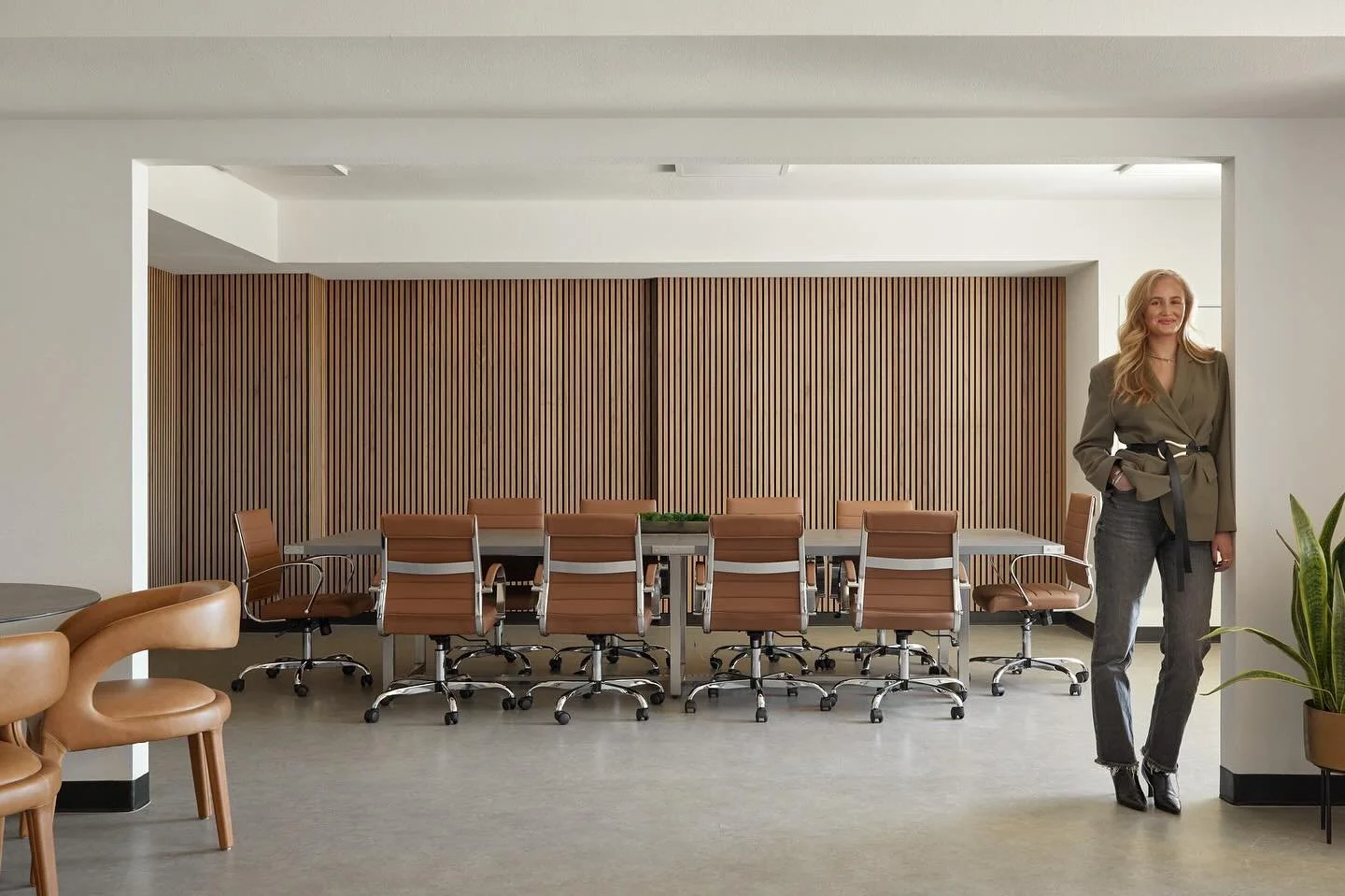 Friday&hellip; we meet again 🫶🏻

#okinteriordesigns 

📸 by @public311design