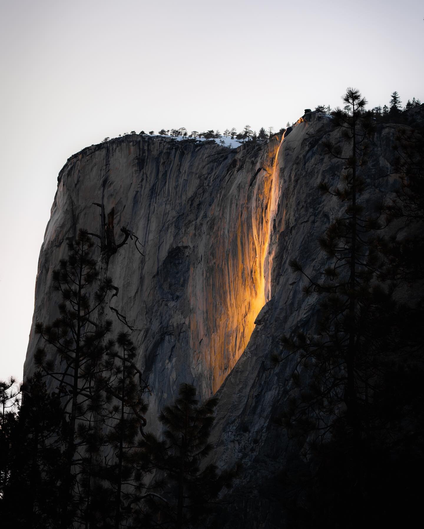 The Firefall at El Capitan, February 2023

Aside from the write-up below, I put some tips and tricks on my website, link in bio if you&rsquo;d like to learn more

The Firefall in Yosemite NP has been such a viral sensation in the last couple of years