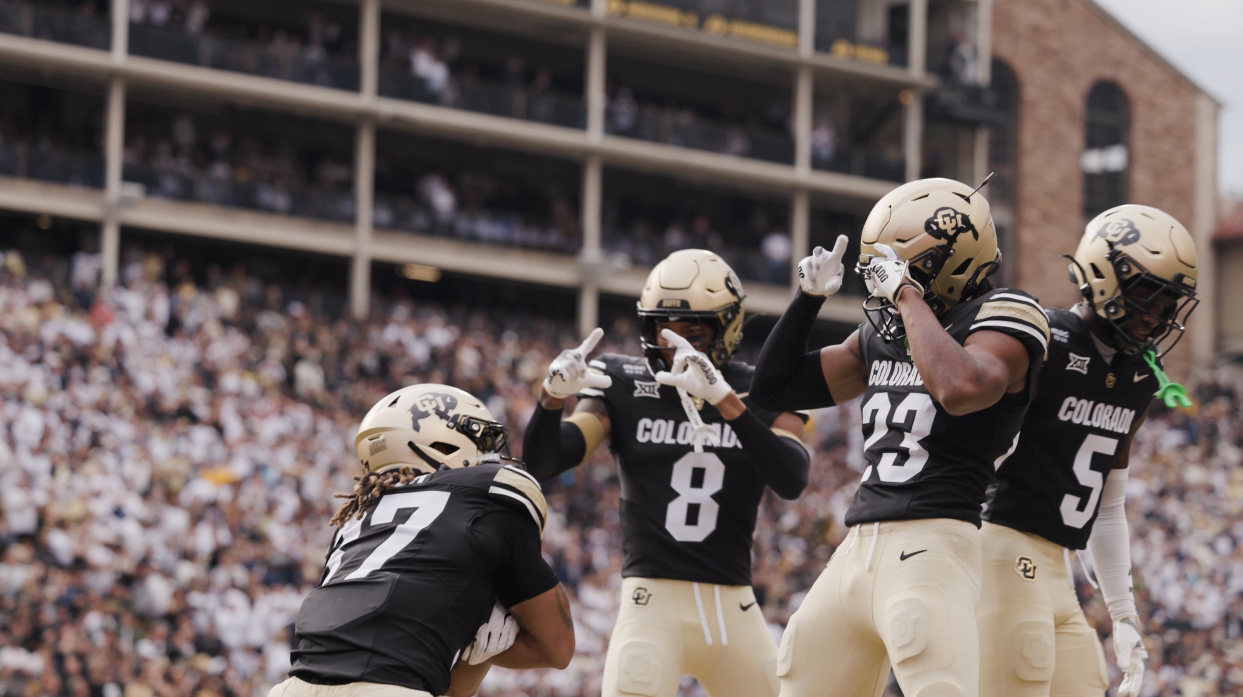 Houston Trailer_12.png