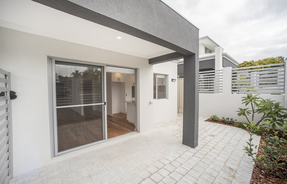 Strathyre-South-Duncraig-Residential-Project-Pulse-Property-Solutions_alfresco.jpg