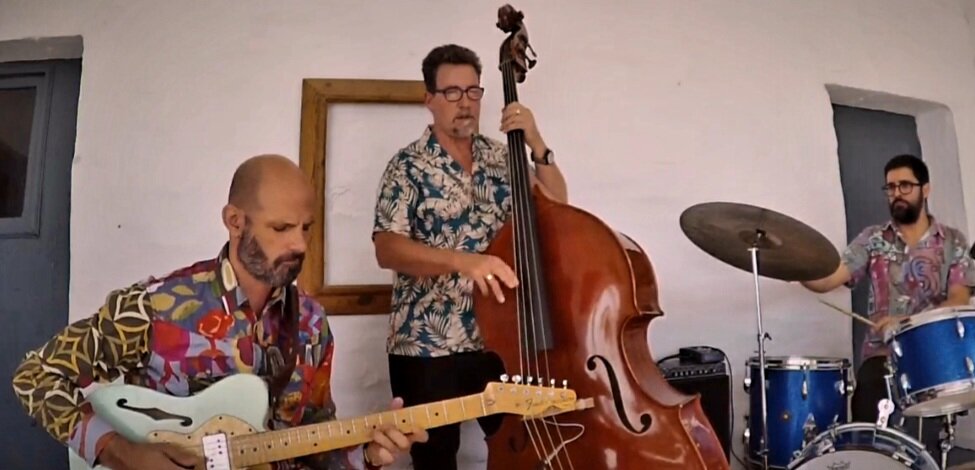 TRIO4.jpg
