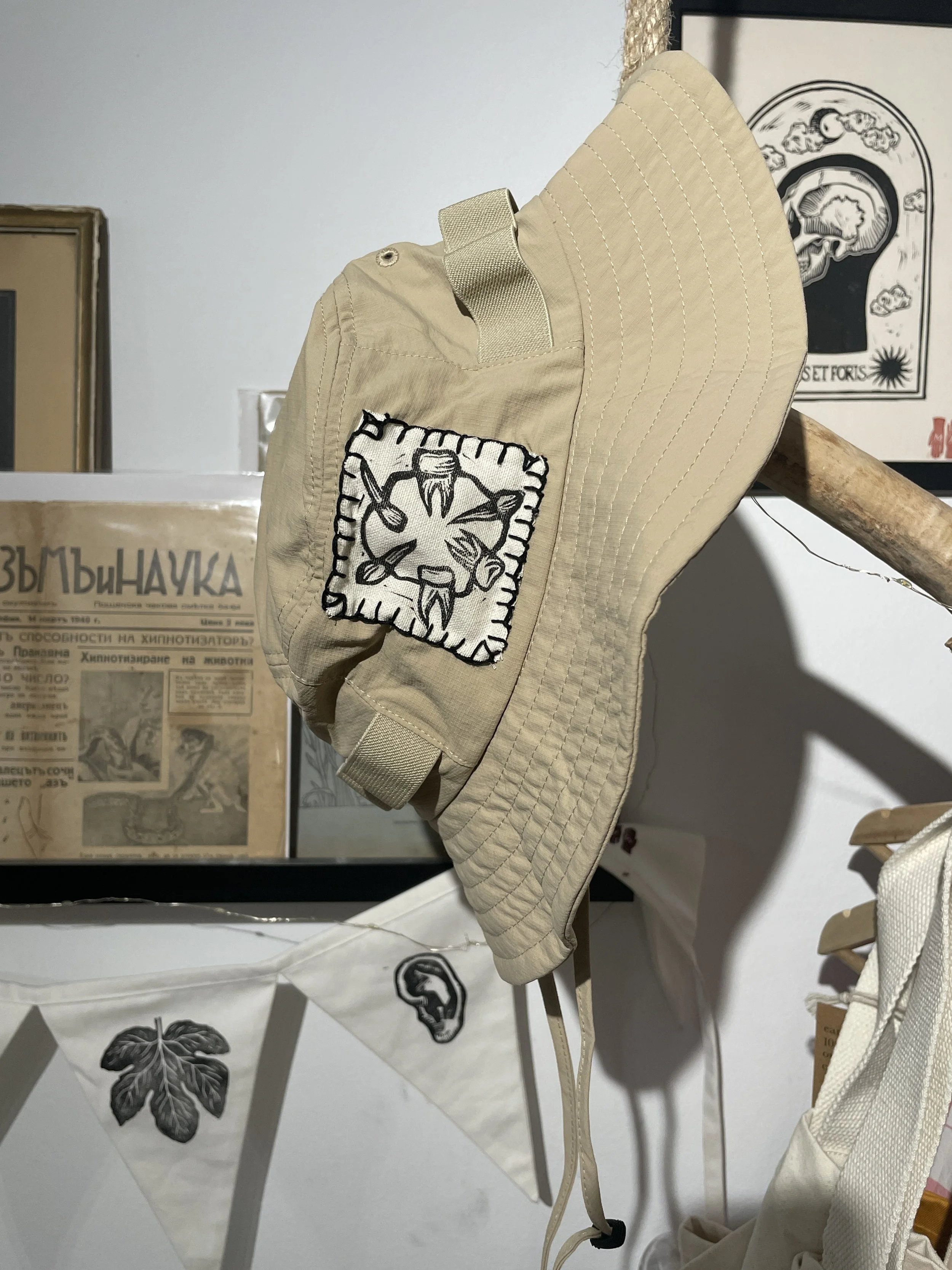 THE TOOTH FAIRY Safari Hat in Khaki