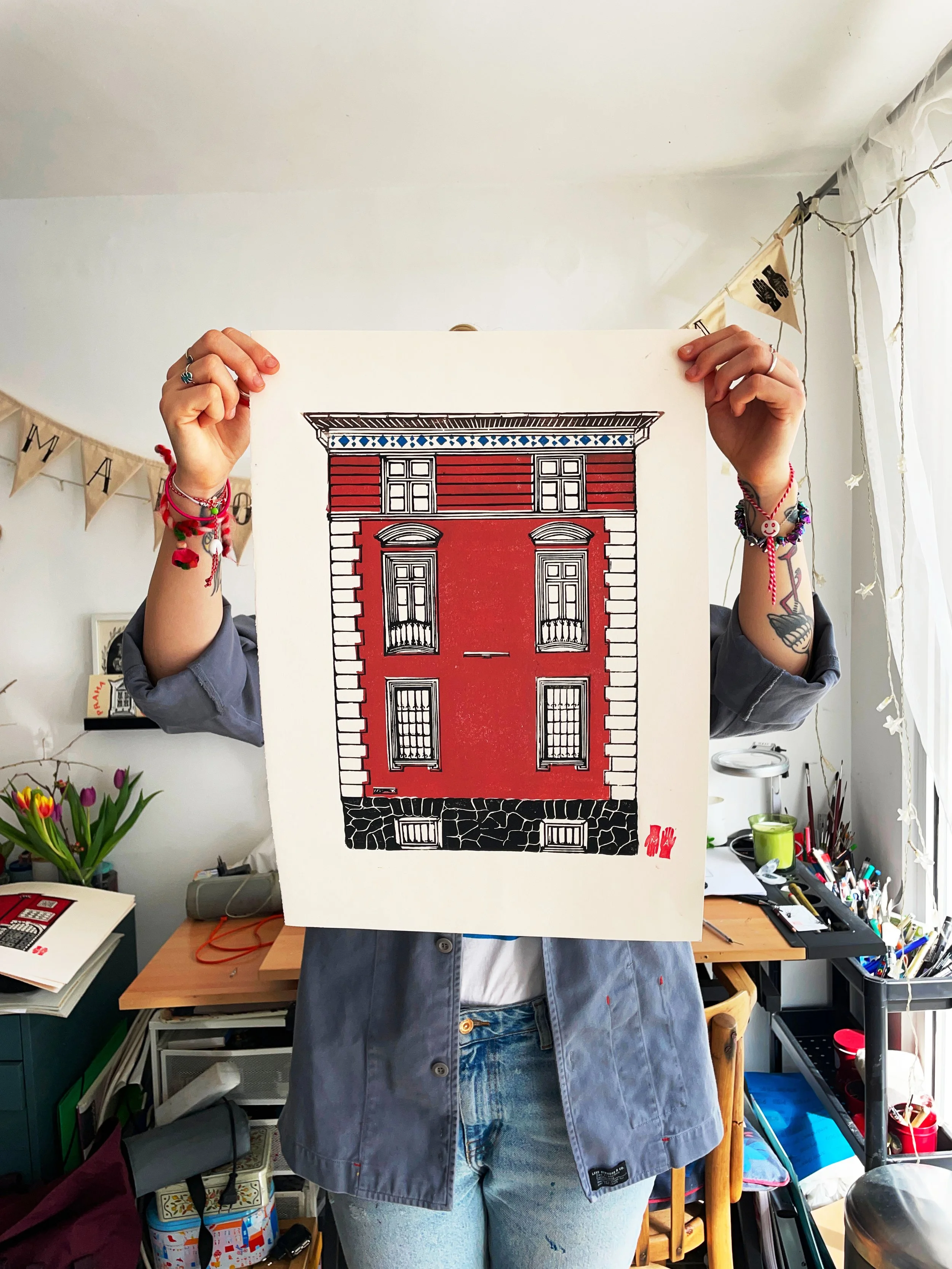 A restaurant with a blue tile frieze on Tsar Asen Str. 