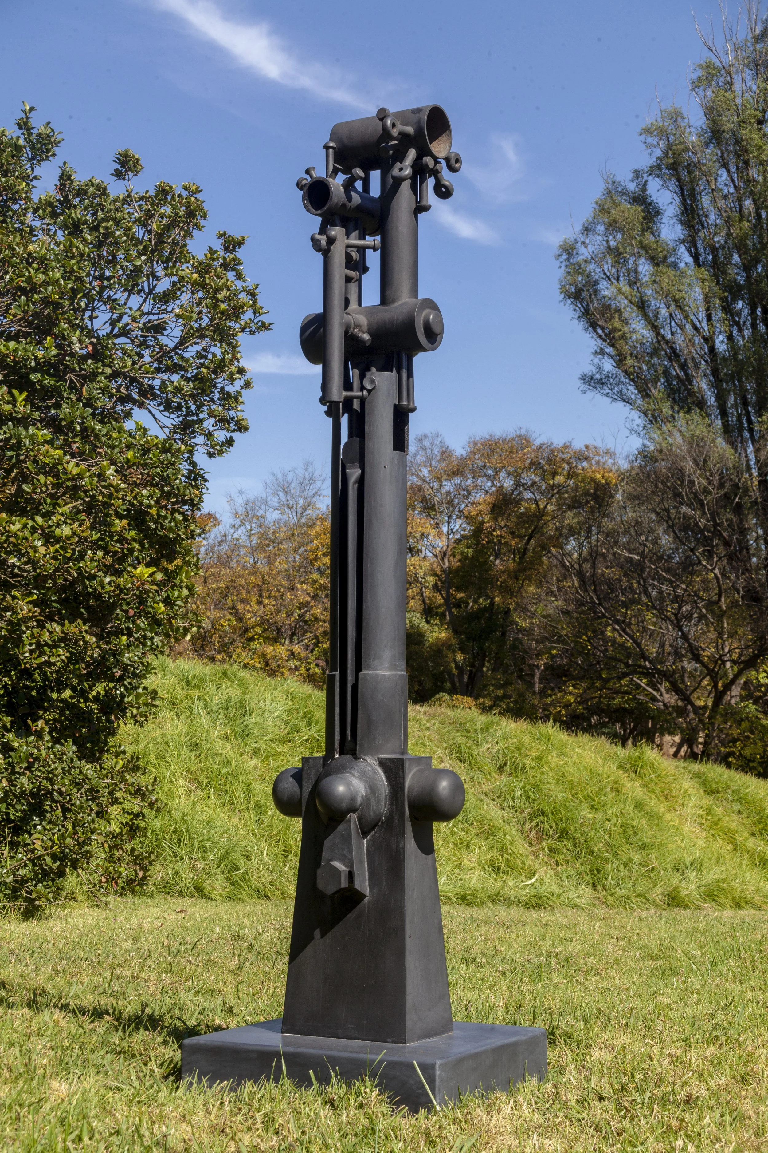 Edoardo Villa_Black Figure II_1967_Steel_215 cm_Photo_Brett Rubin_Courtesy of NIROX Foundation_825.jpg