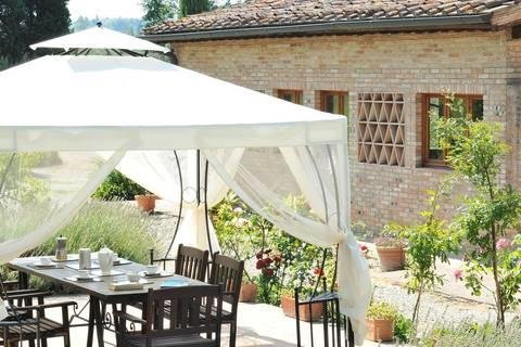 terrazza con tende.jpg