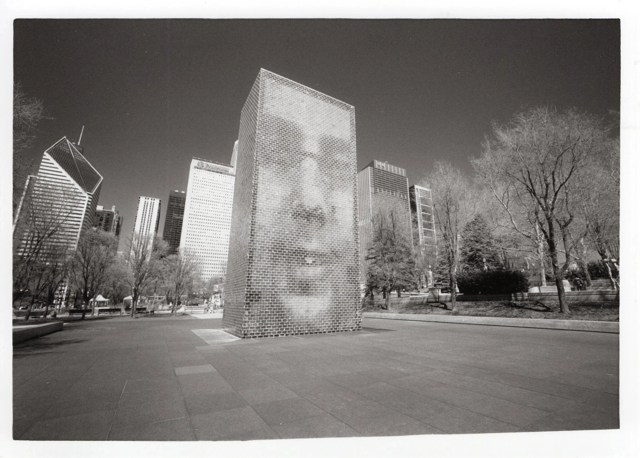 Millennium+Park+Fountain.jpg