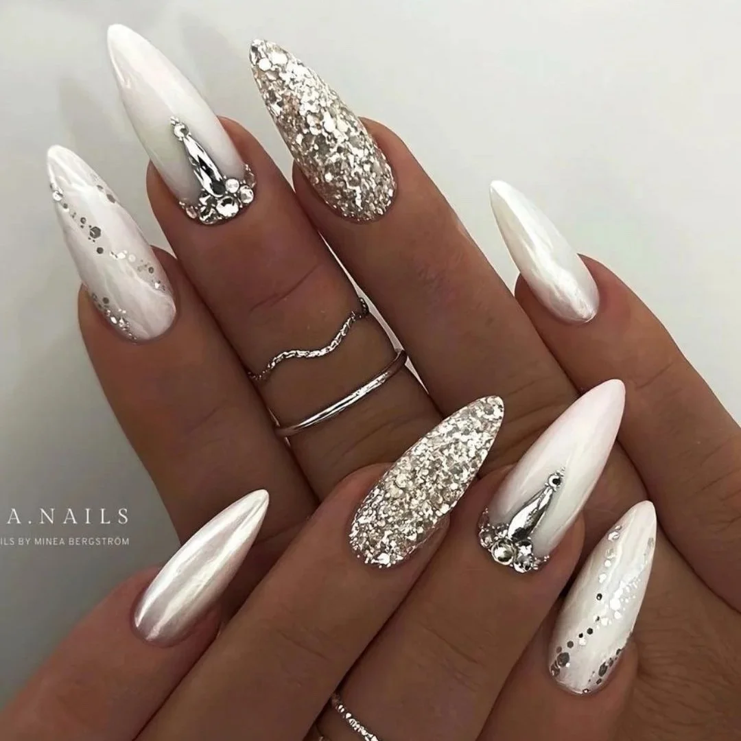 Almond nails with gems