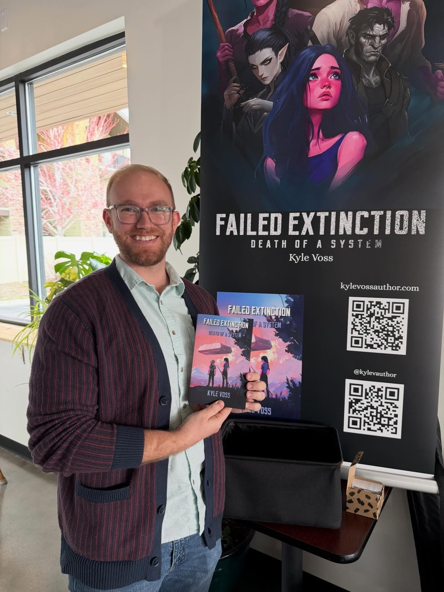 Thank you all!! 
This opening weekend was a rush, and I felt so much support from so many people. I completed a pop up event, joining @spoken_coffee and @curbsidebookstore for a little book celebration, and ended up selling out (unless you count my d