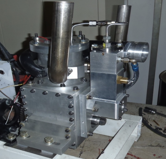Sleeve valve engine under test
