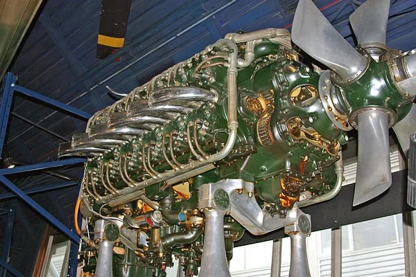 Napier Sabre 24 cyl, 3500hp WW2