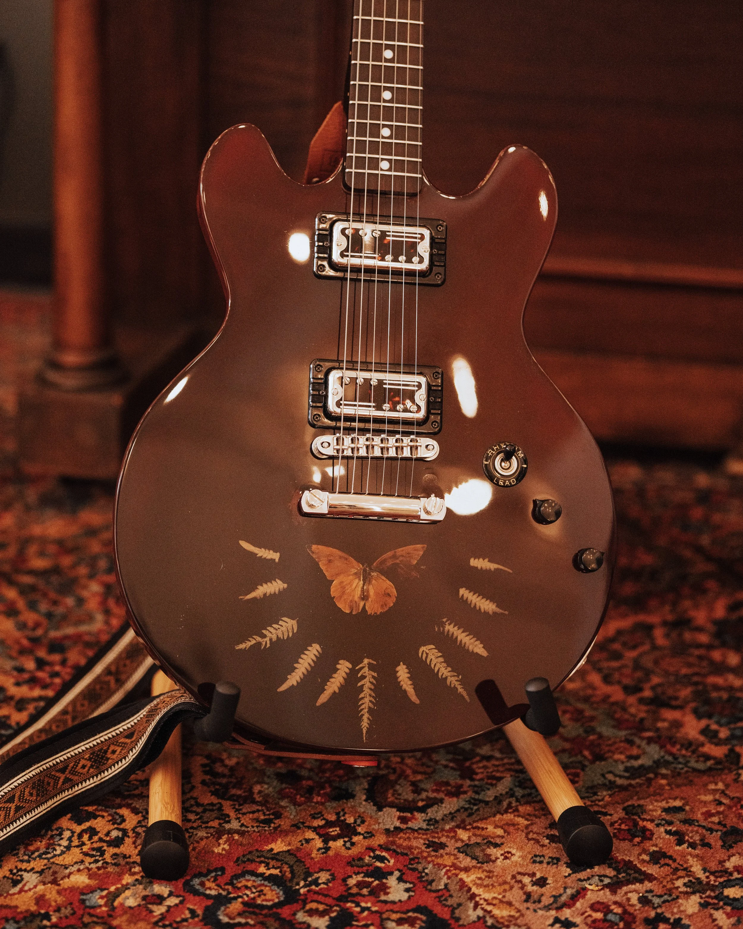 The Mojo of Music - Overman Guitars-29.jpg