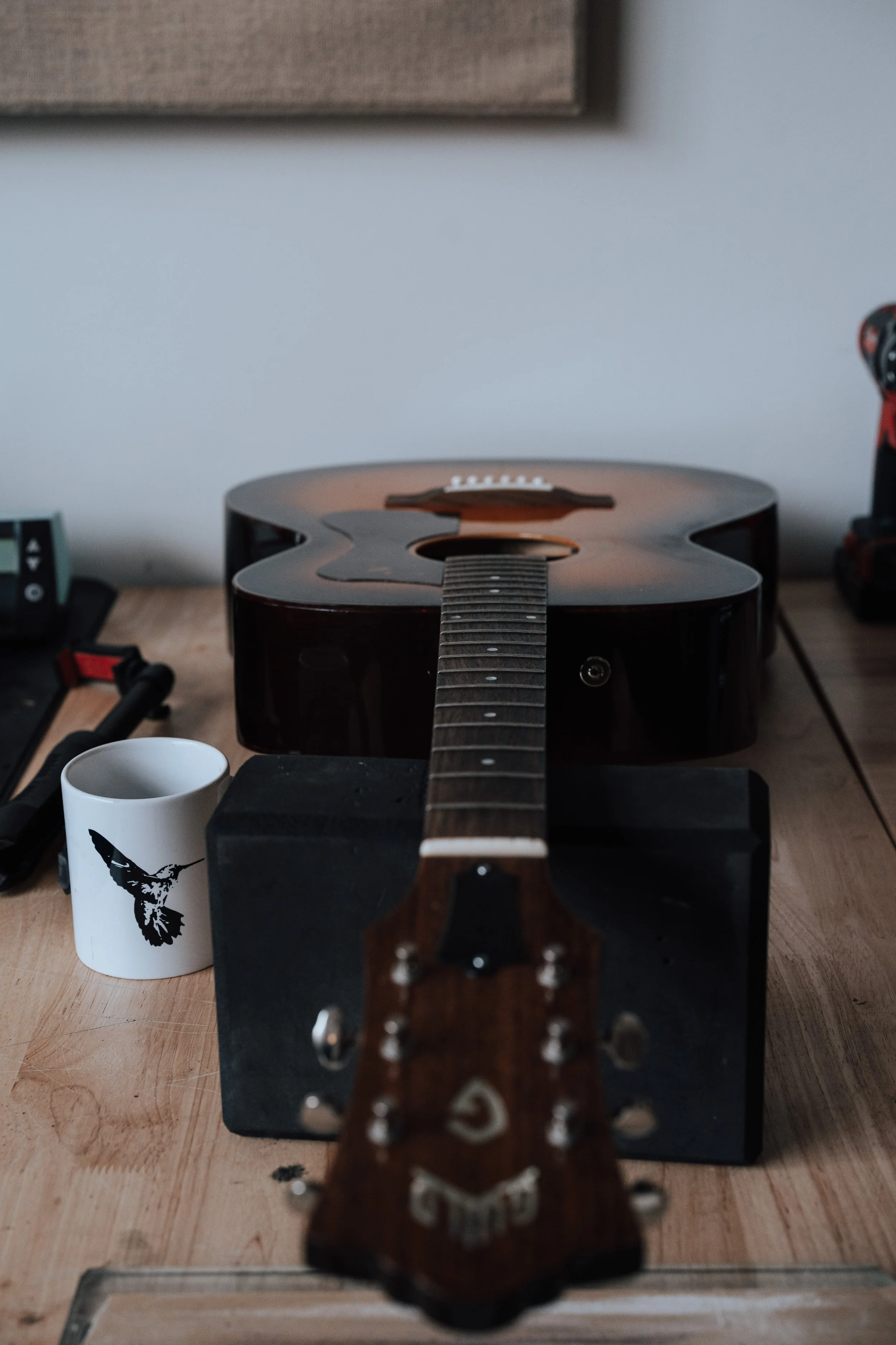 The Mojo of Music - Overman Guitars-7.jpg