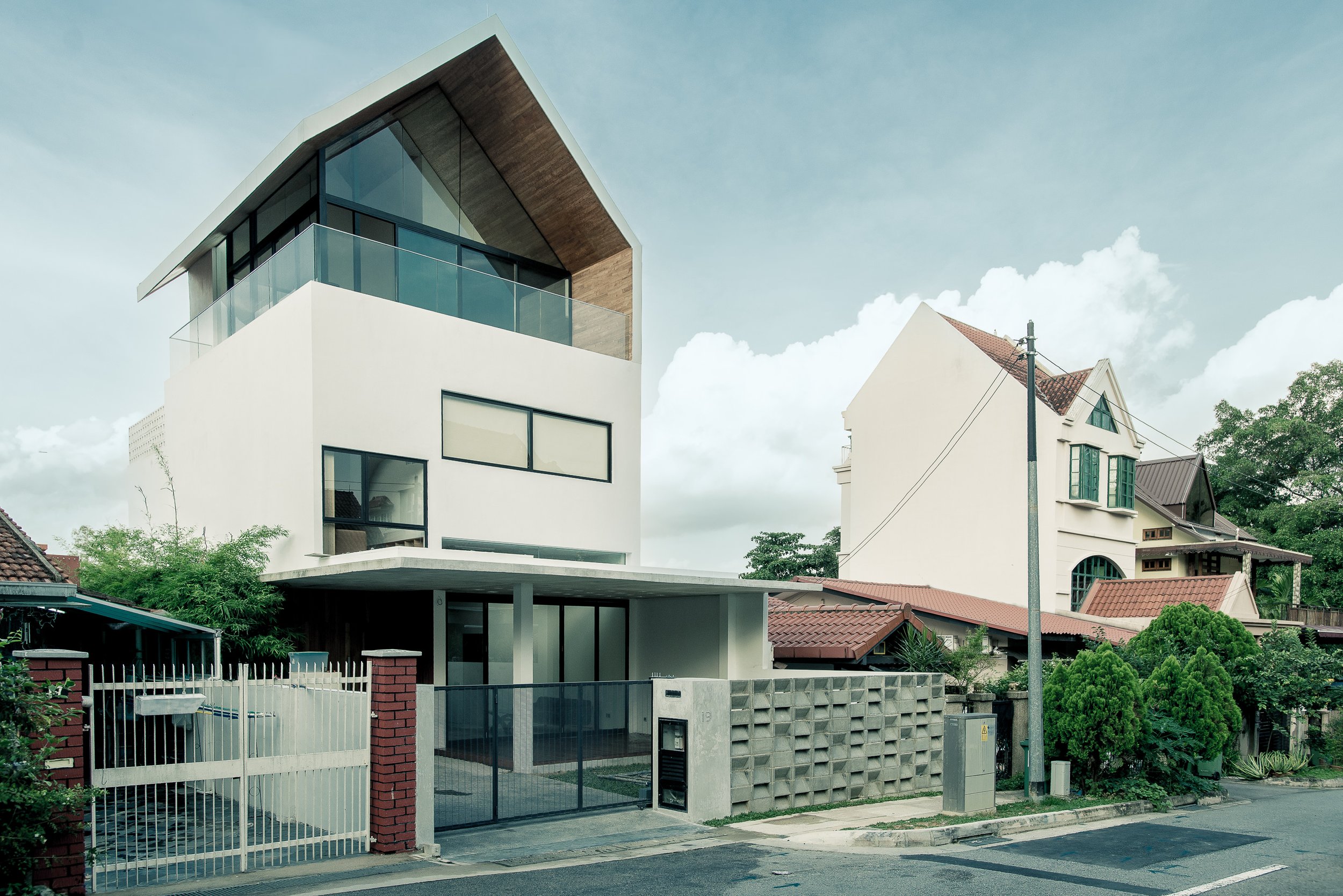building-exterior-005.jpg
