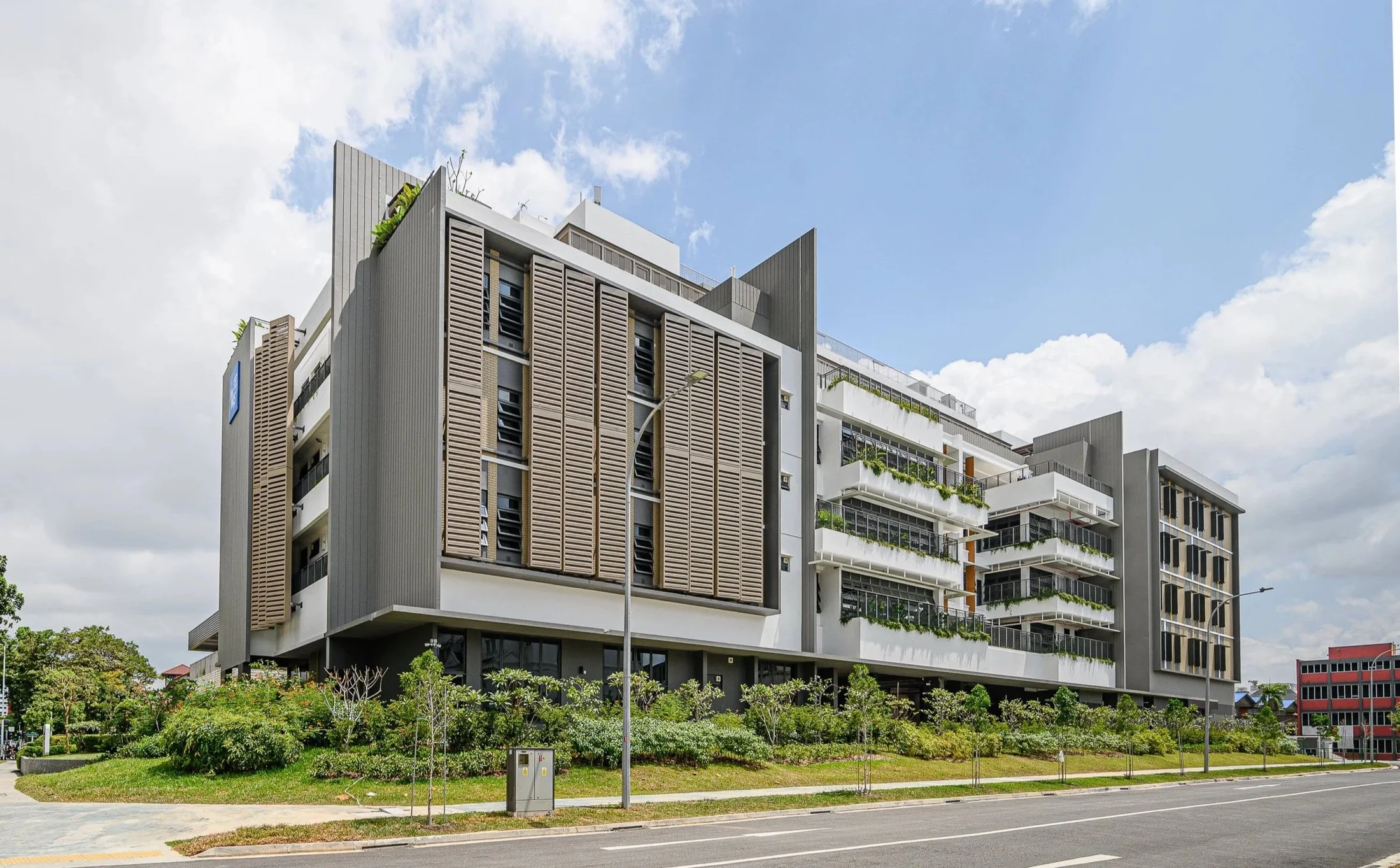 chin-cheng-ave-commercial-building-exterior-008.jpg