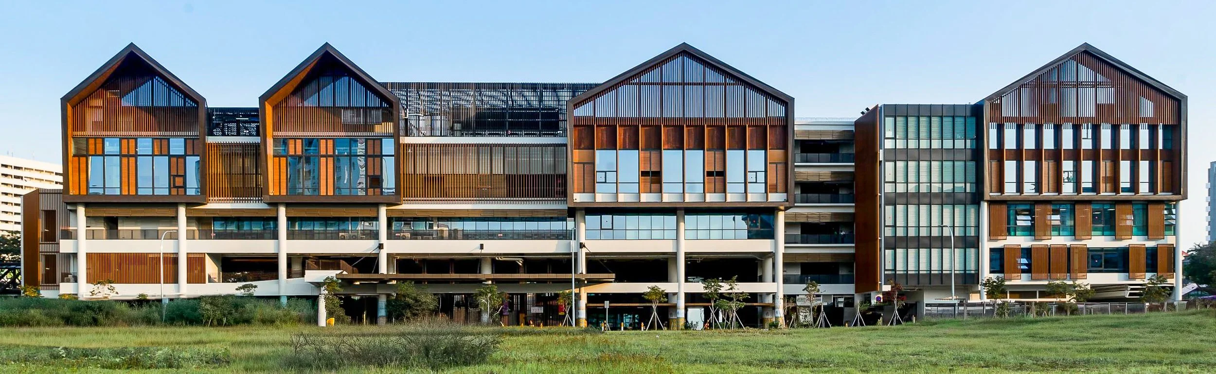 building-exterior-019.jpg