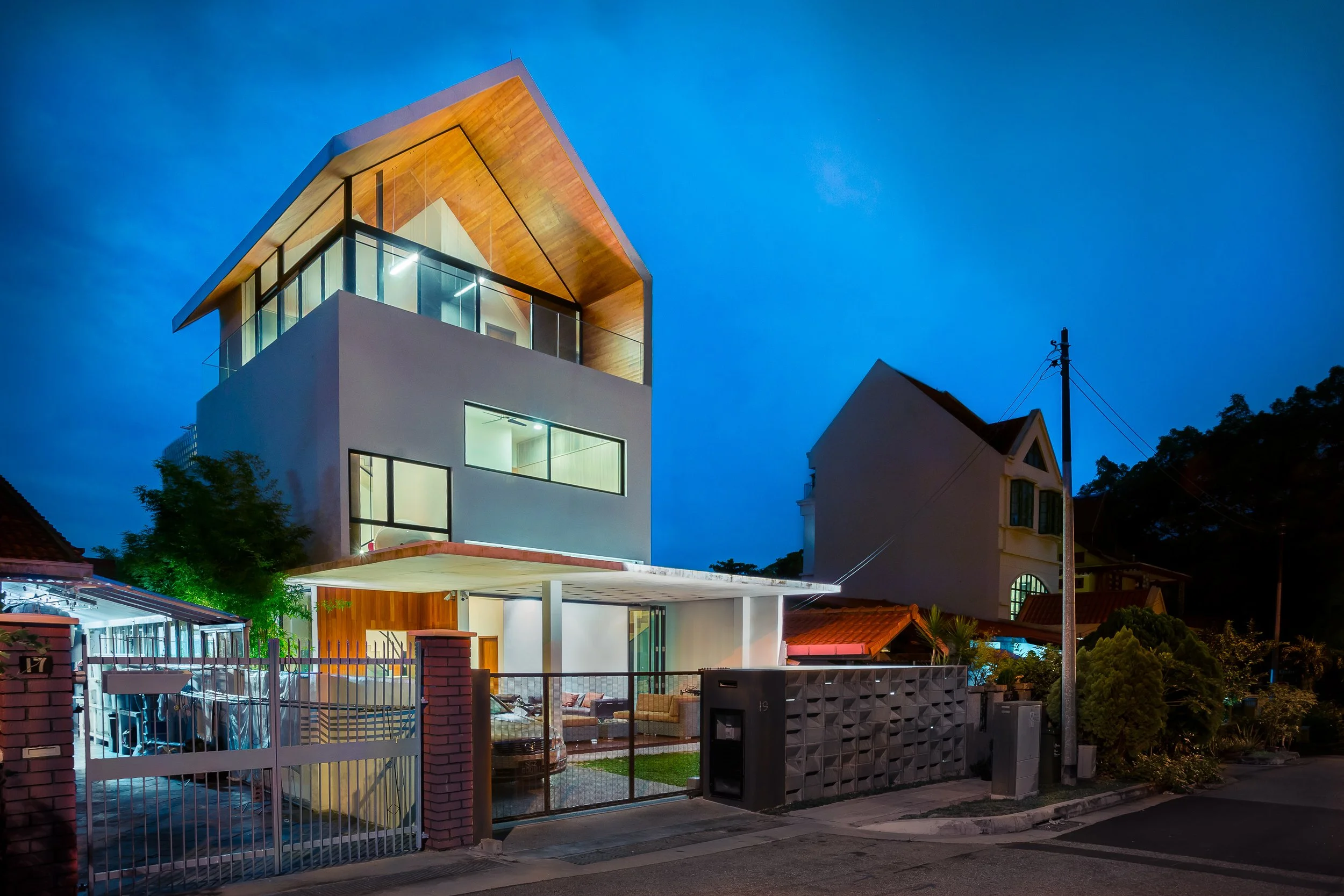 building-exterior-007.jpg