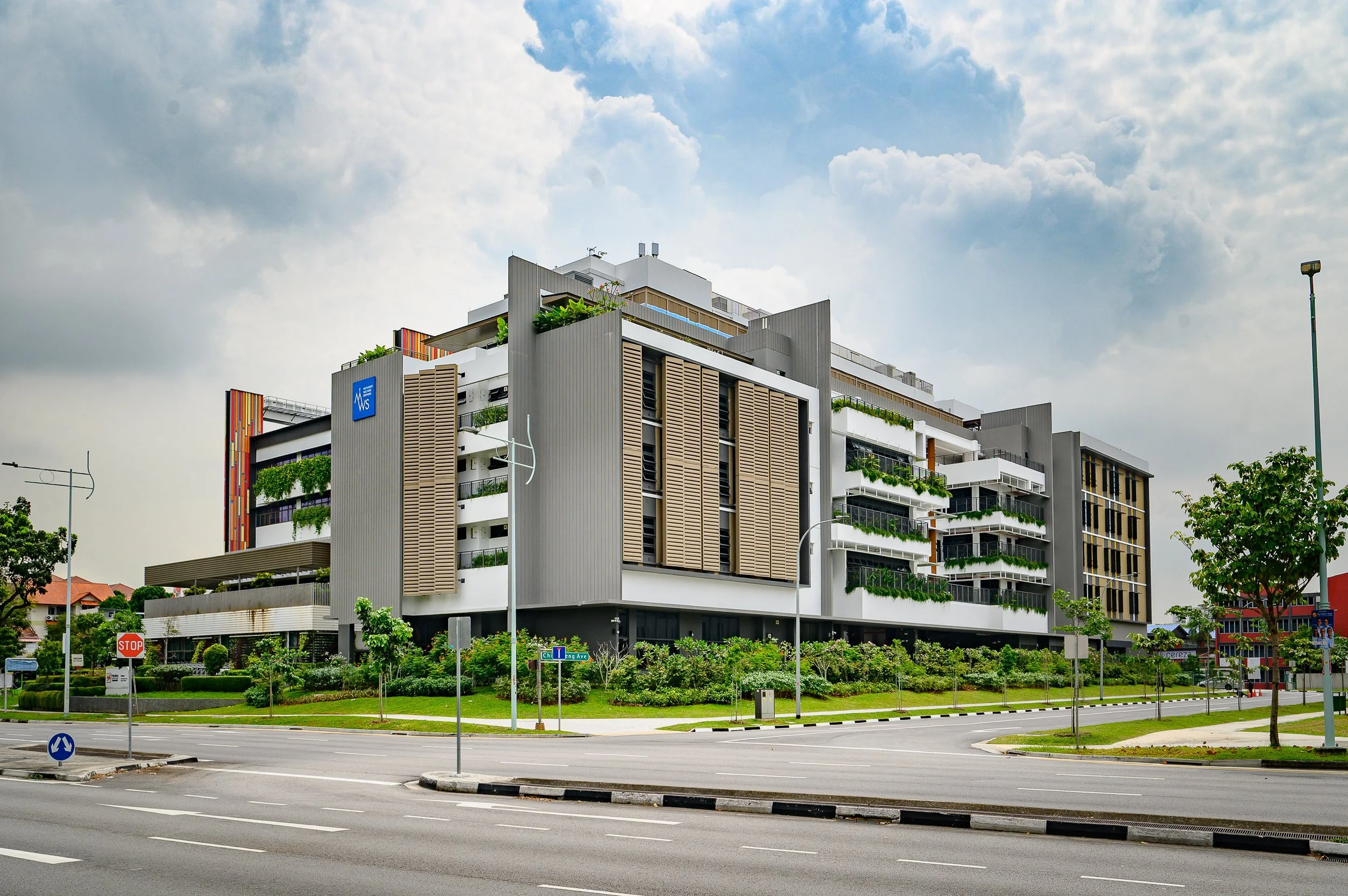 building-exterior-015.jpg