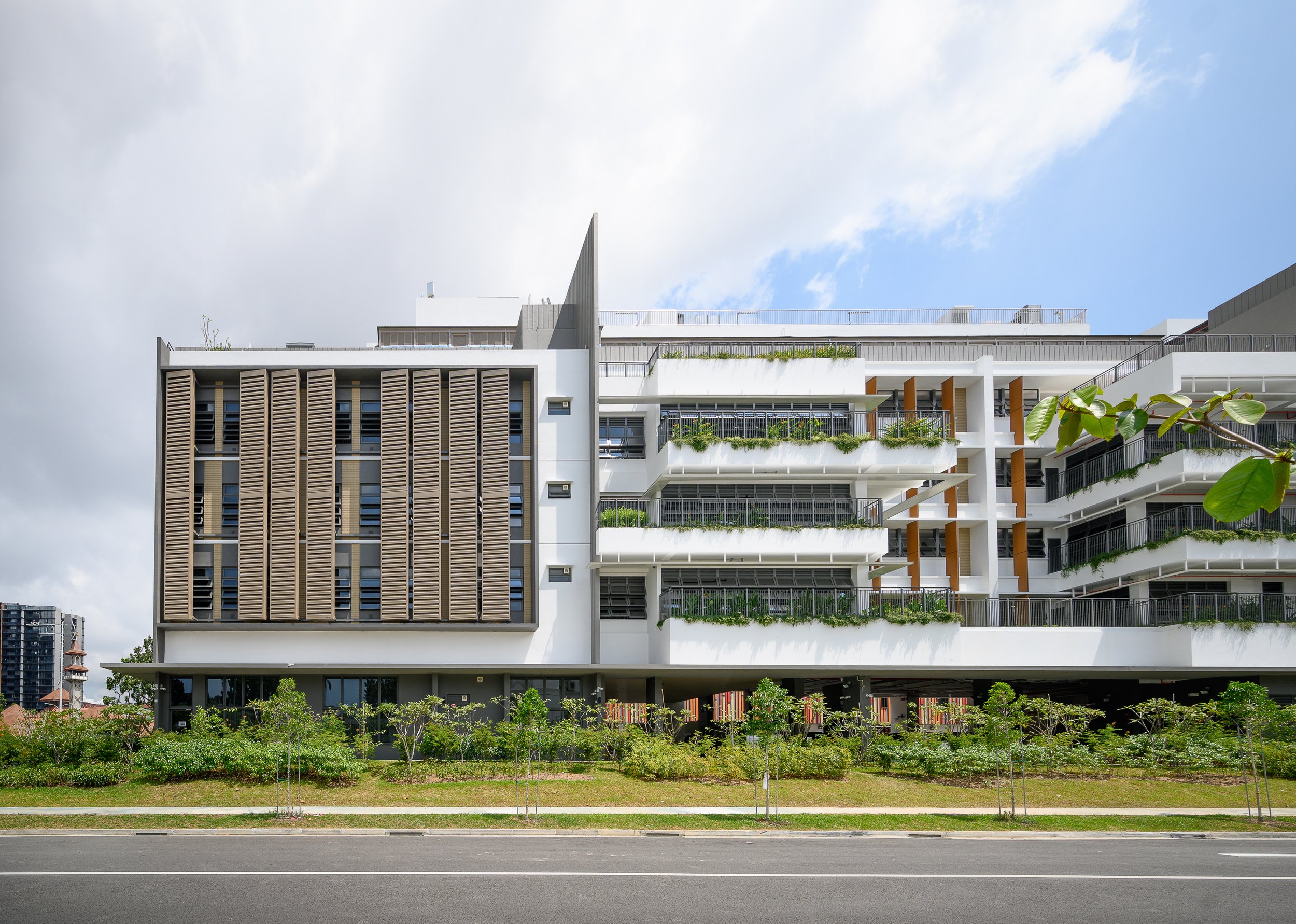 chin-cheng-ave-commercial-building-exterior-007.jpg