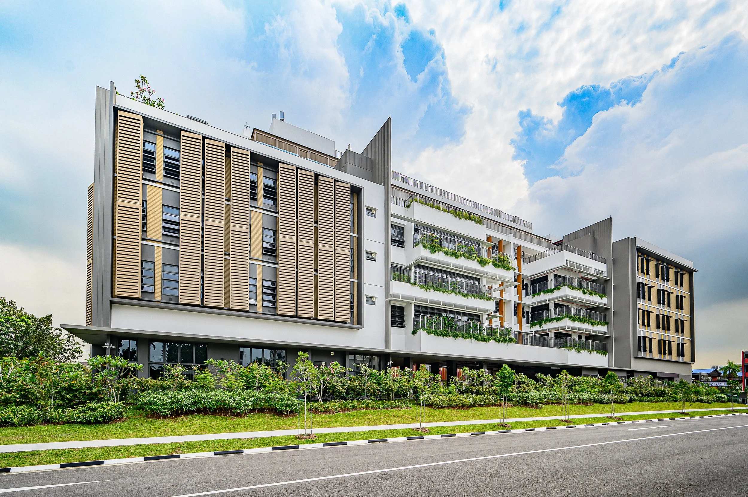 building-exterior-014.jpg