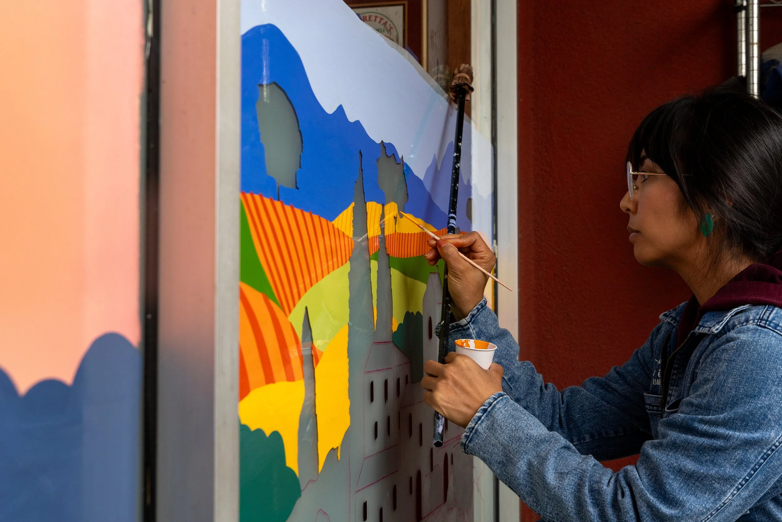 La Petite Artiste at work. IG: @lapetiteartiste818