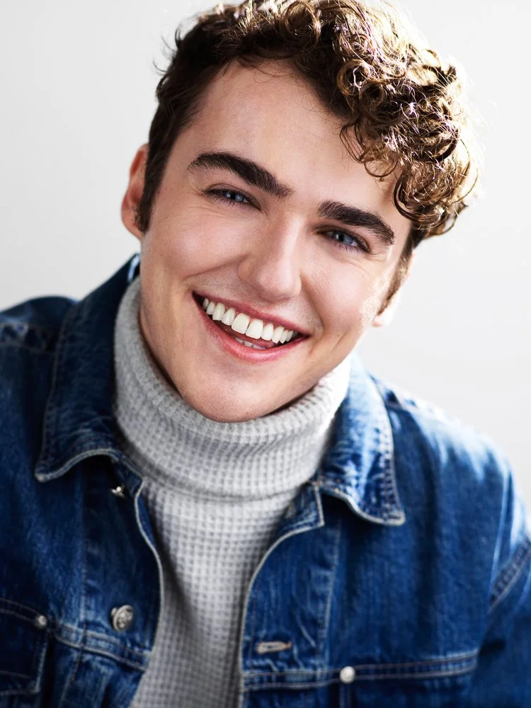 JohnVerveris_Headshot.jpg