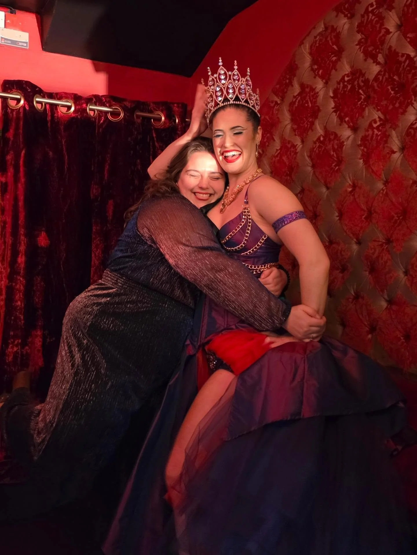 Happy birthday to the bestest friend anyone could ask for ~ @velmavogueburlesque! 🎂✨️

You are a true QUEEN, an inspiration, a gorgeous human inside &amp; out, and a force to be reckoned with. I'm so lucky to know you, have you in my life and able t