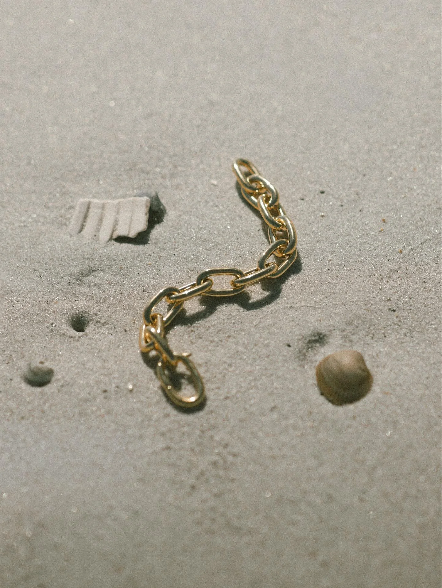 The newest addition to my Monica Vinader collection &mdash; the Bold Link Bracelet. Designed with celebrity stylist Kate Young and crafted in 100% recycled 18k gold vermeil, this gorgeous bracelet has seamlessly become part of my daily wardrobe. Insp