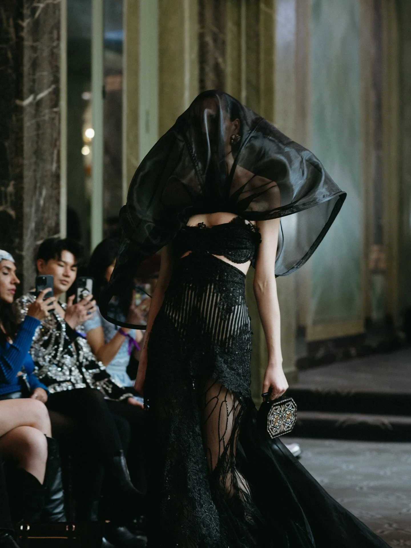 To live an exceptional life, you must dream exceptionally 🕊️