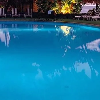 pool cleaning in Florida