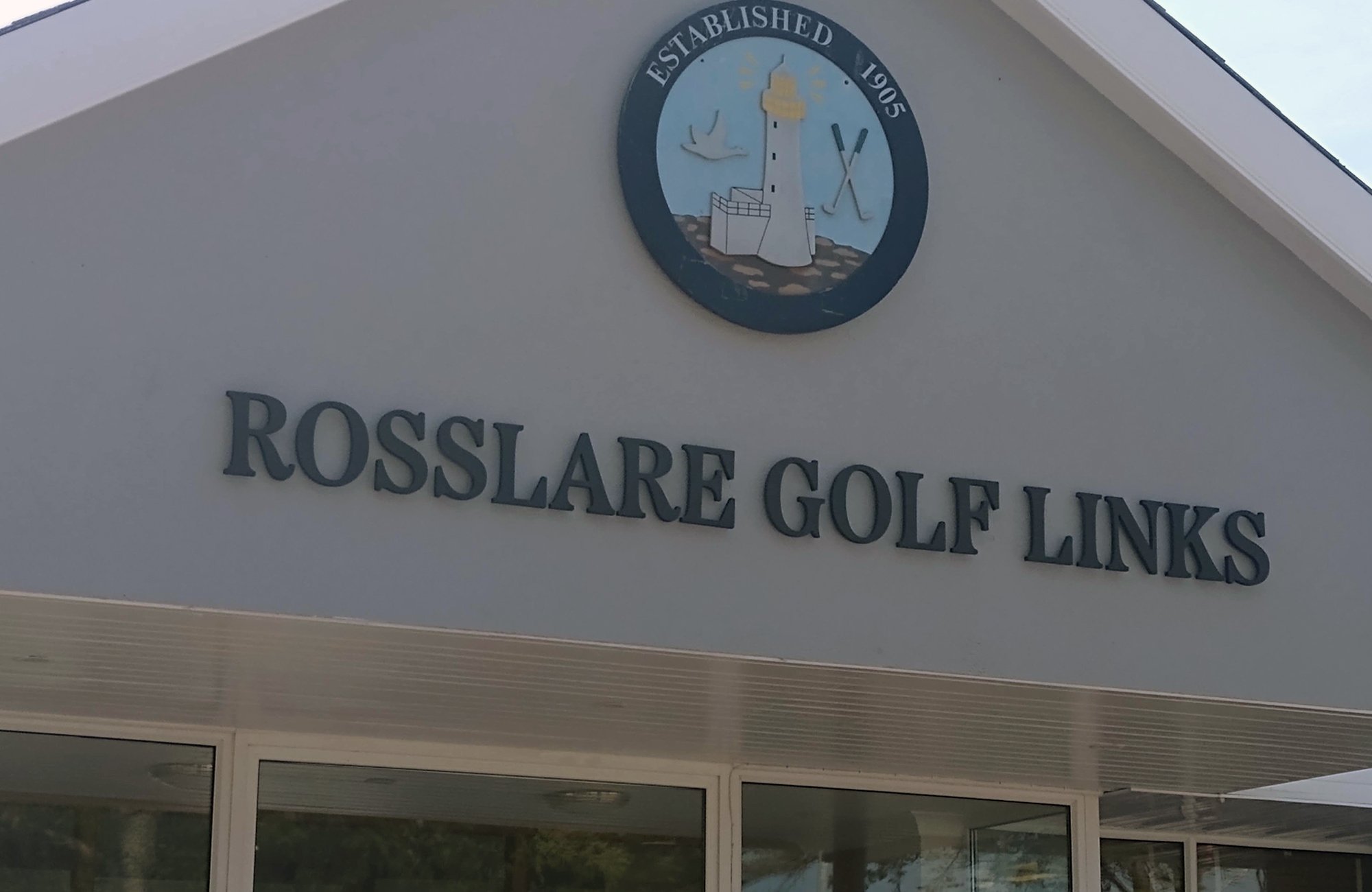 Barrow Signs Ltd. arranged the replacement of old lettering at Rosslare Golf Links. The project included replacing all external lettering with CNC cut 19mm Foamex lettering painted to specification