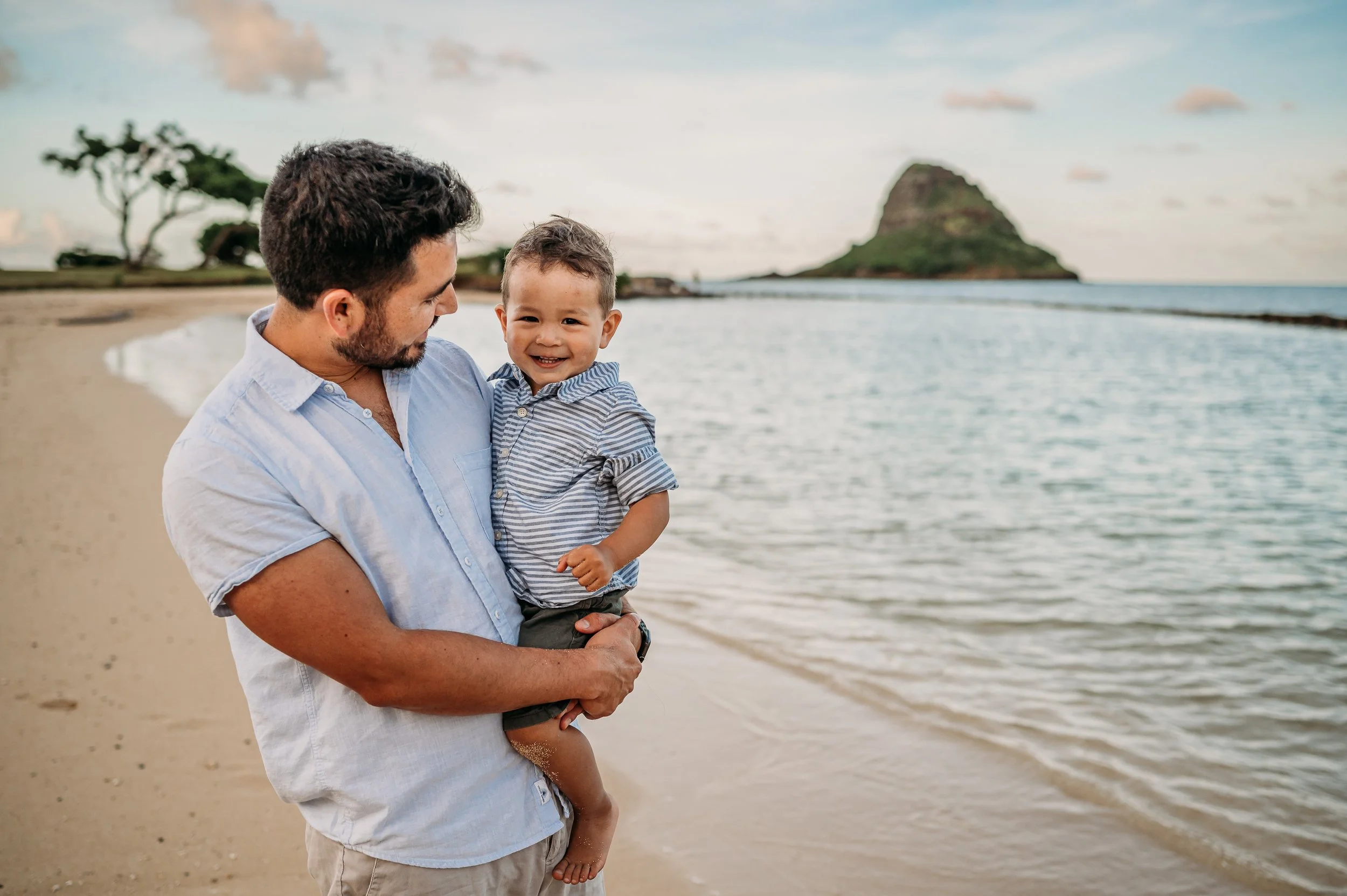 Kualoa-Regional-Park-family-photos-sarah-elizabeth-photos-and-film-oahu-hawaii-family-photographer-6996.jpg