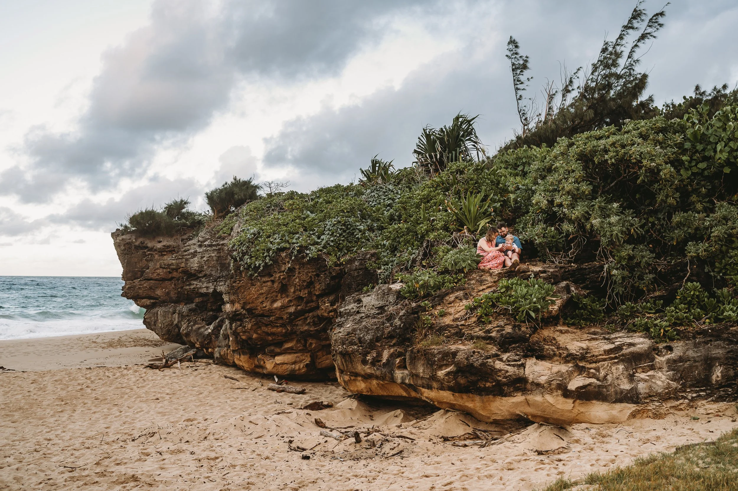 North-Shore-Family-Beach-Photos-Laie-Beach-Sarah-Elizabeth-Photos-and-film-hawaii-family-photographer--6.jpg