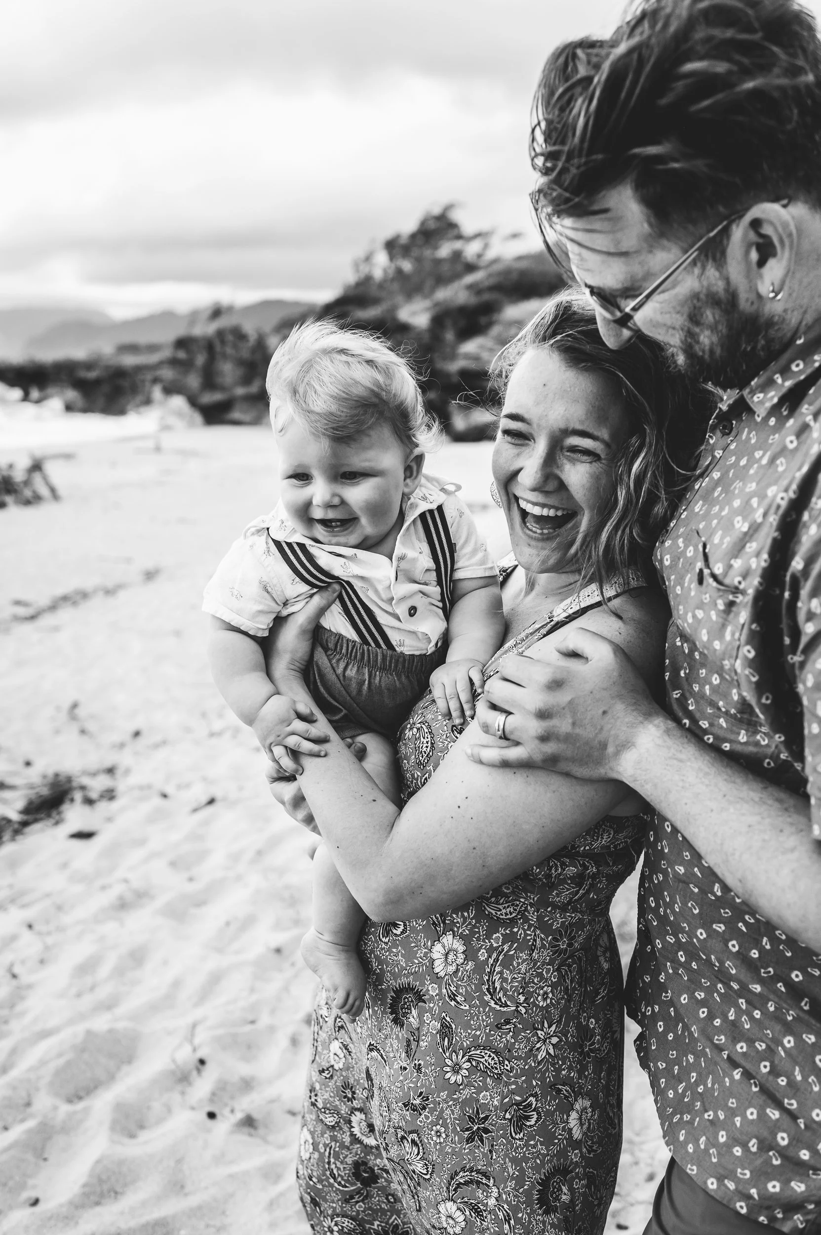 North-Shore-Family-Beach-Photos-Laie-Beach-Sarah-Elizabeth-Photos-and-film-hawaii-family-photographer-8287.jpg