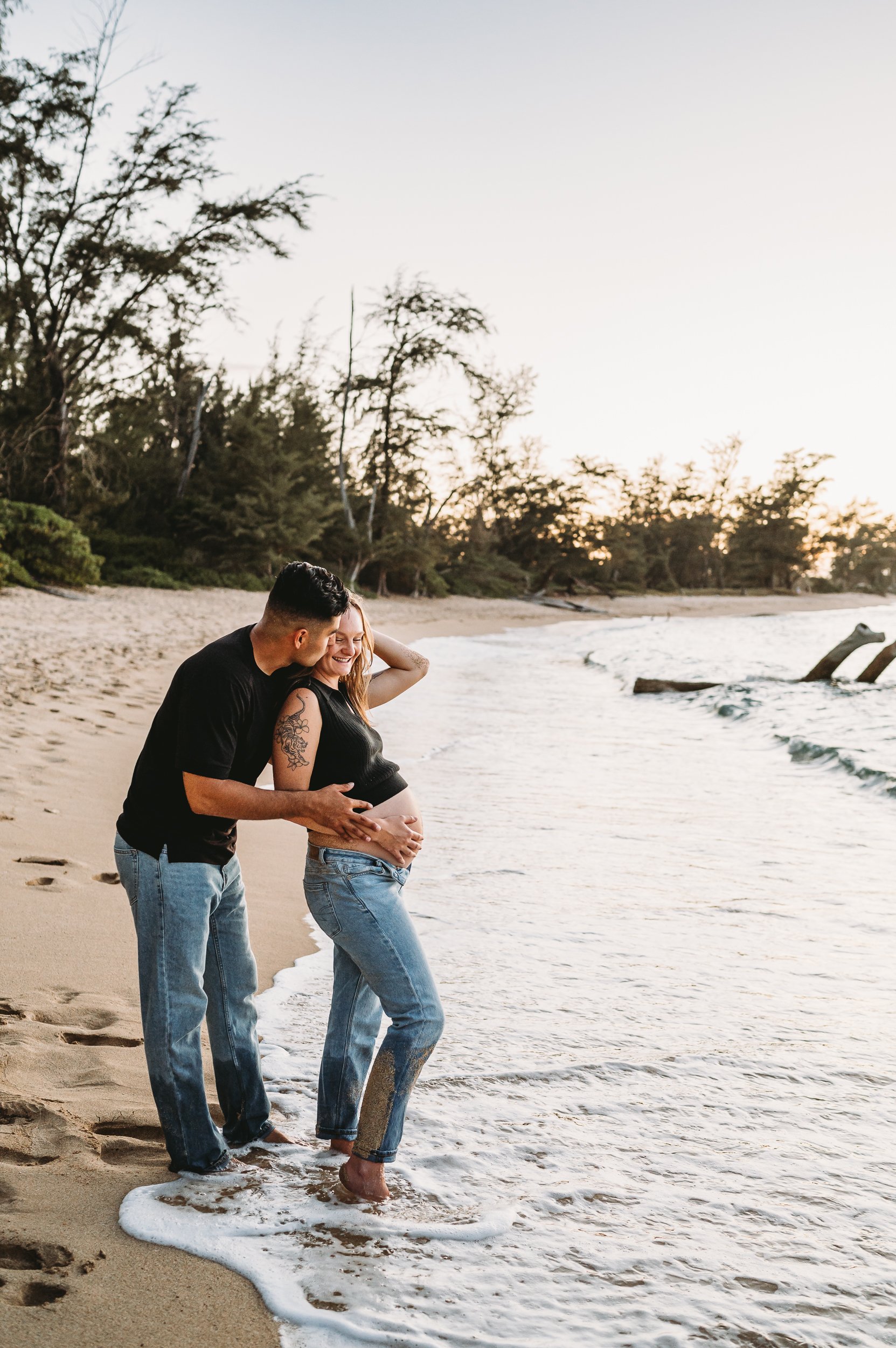 maternity-session-polo-beach-north-shore-sarah-elizabeth-photos-and-film-.jpg