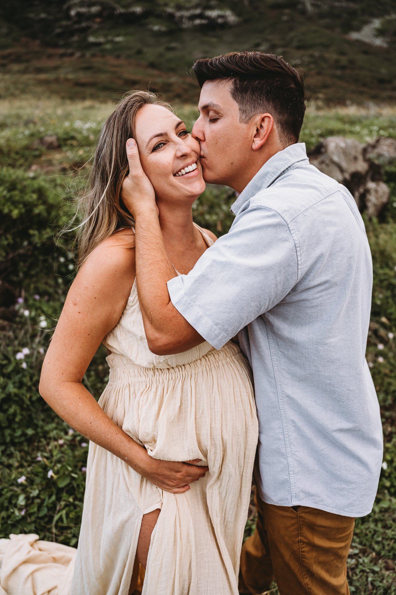Kaena-Point-North-Shore-Oahu-Hawaii-Maternity-Session-Flower-Crown-Gown-Sarah-Elizabeth-Photos-and-film-maternity-5.jpg