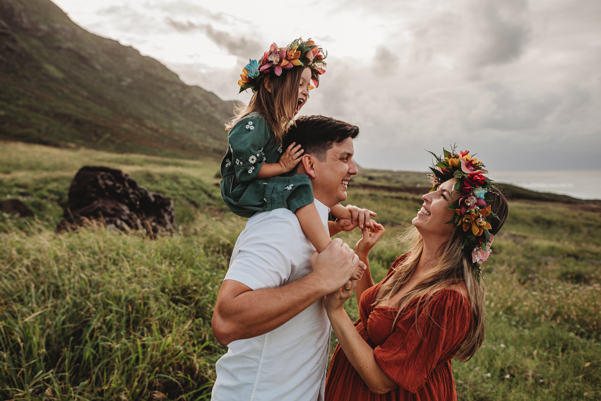 Kaena-Point-North-Shore-Oahu-Hawaii-Maternity-Session-Flower-Crown-Gown-Sarah-Elizabeth-Photos-and-film-maternity--9.jpg