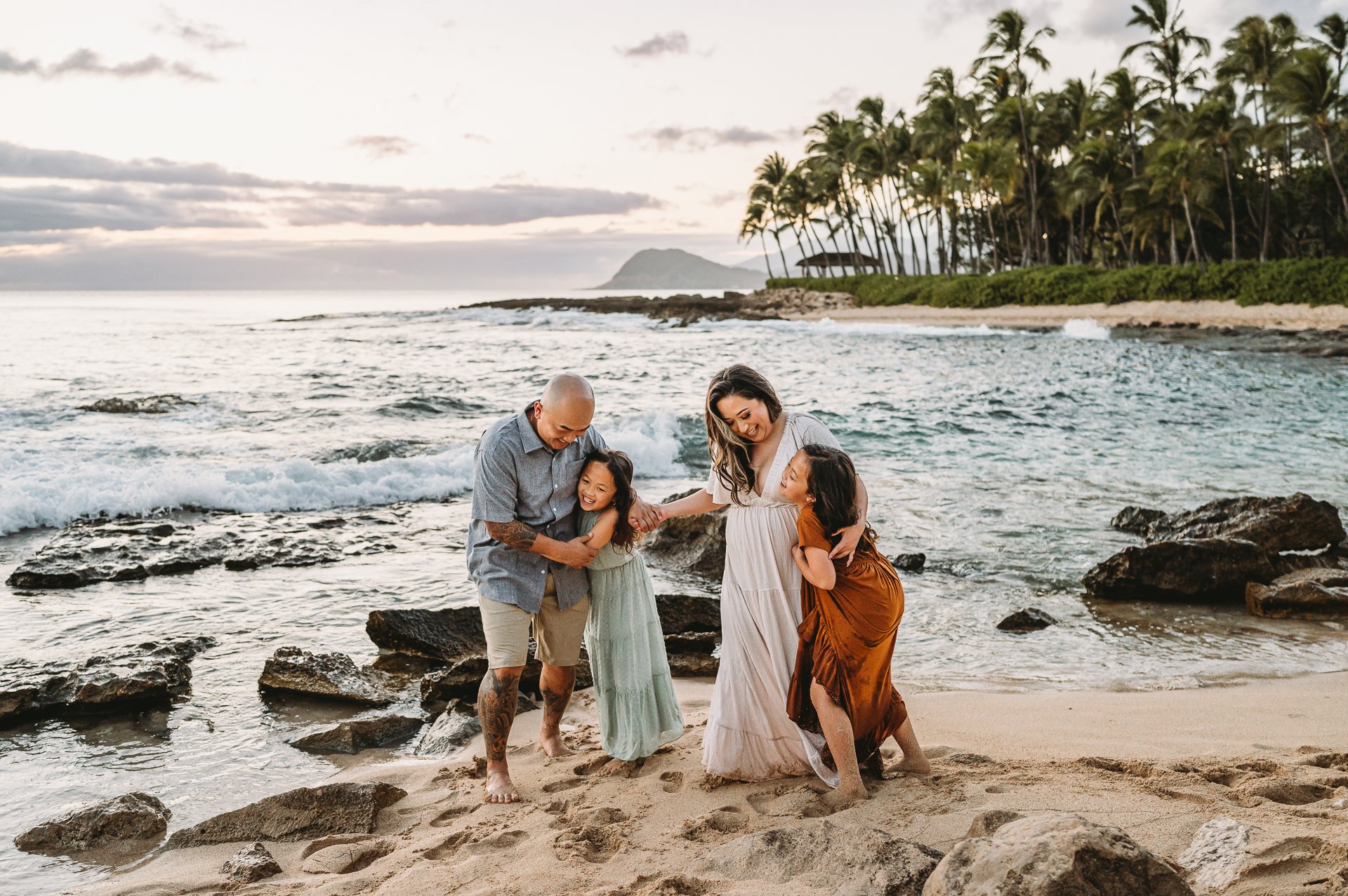 Aulani-disney-paradise-cove-secret-beach-family-vacation-photos-birthday-sarah-elizabeth-photos-and-film-oahu-family-photographer--15.jpg