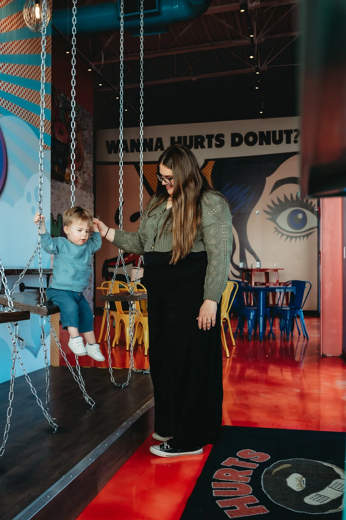 Mom-date-with-toddler-eating-donuts-at-hurts-donut-sarah-elizabeth-photos-and-film-san-antonio-family-photographer4445.jpg