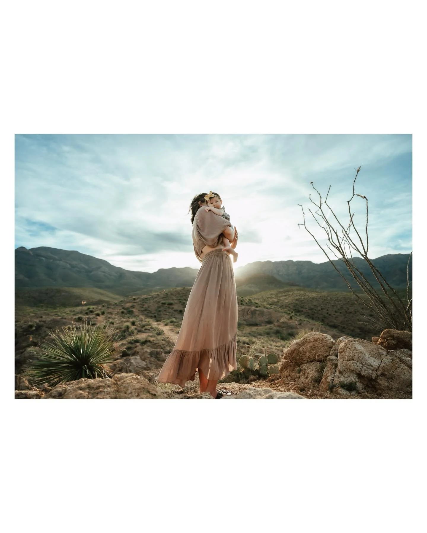 Getting out and exploring is always a 10/10 in my book 

Leaving behind the lush island views for the El Paso desert (which is SO different than the AZ desert I grew up surrounded by) was a shift. Truly though, I have loved the opportunity to explore