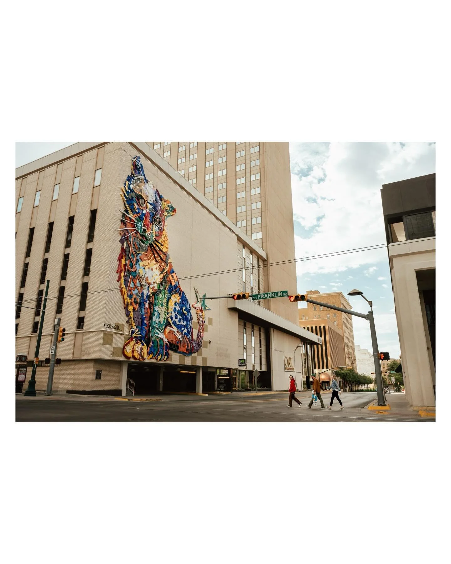 In the top places to do family photos in El Paso, downtown near the Plaza is definitely one of them. 

Romantic for couples, yes, but for families nothing really beats a sunrise before all the traffic hits. There are SO many places to explore and add