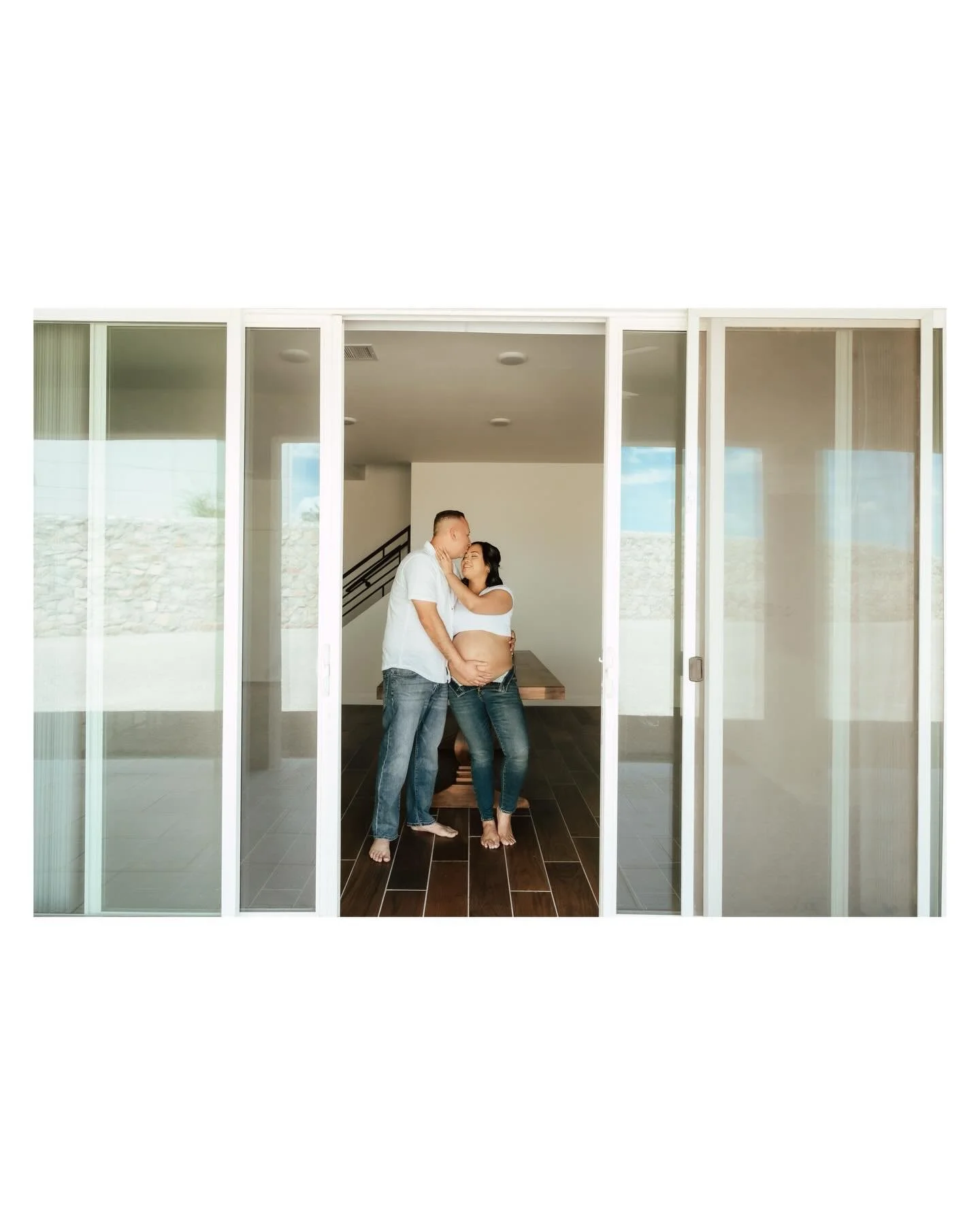 I LOVED hearing the love story between these two. I feel like that&rsquo;s one of the magical parts about in-home sessions. You get to relax and enjoy the memories we&rsquo;re capturing together in a really chill way. And when we&rsquo;re done&hellip