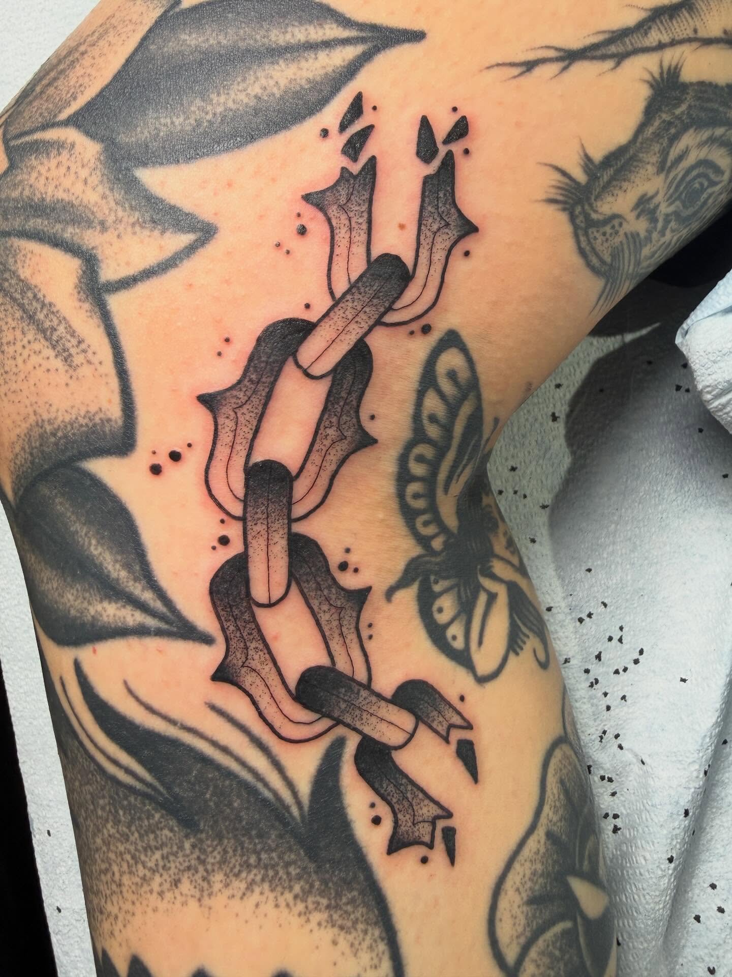 Added to Marv&rsquo;s traditional inspired blackwork leg. This is what I want to be making. All the trady daddy taddies, just make em black🖤

Big or small I&rsquo;m open to tattooing pieces of all sizes. DM with any questions. Let&rsquo;s make somet